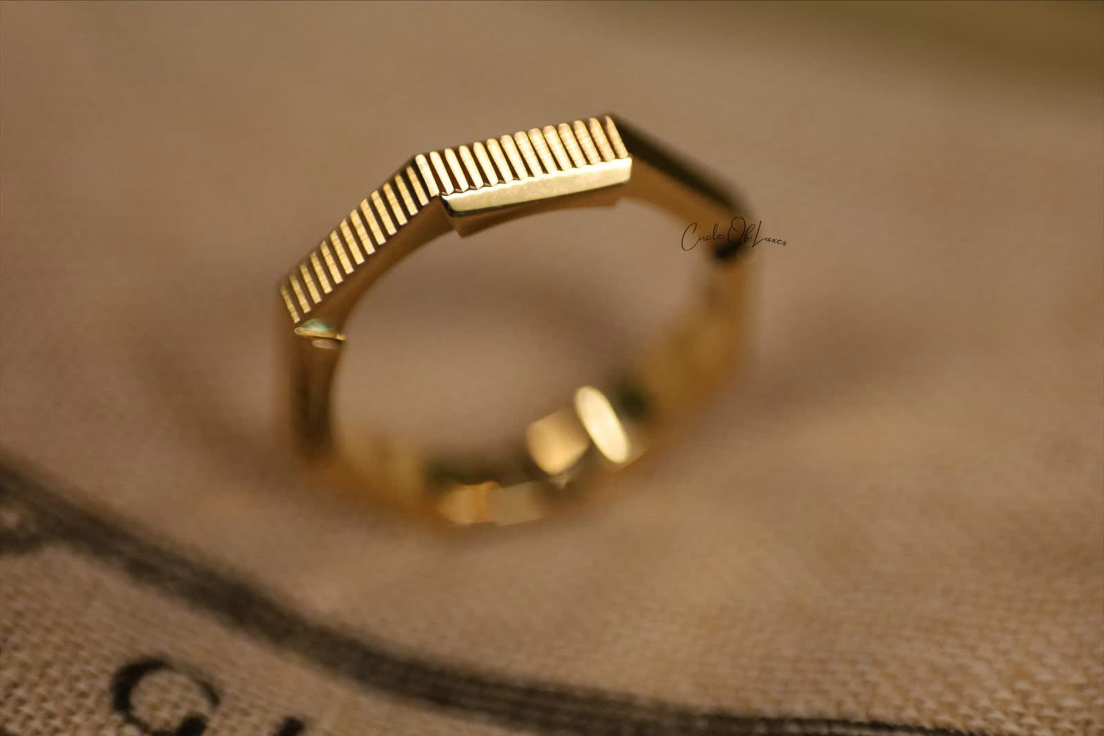 GUCCI 18K RING SIZE 12