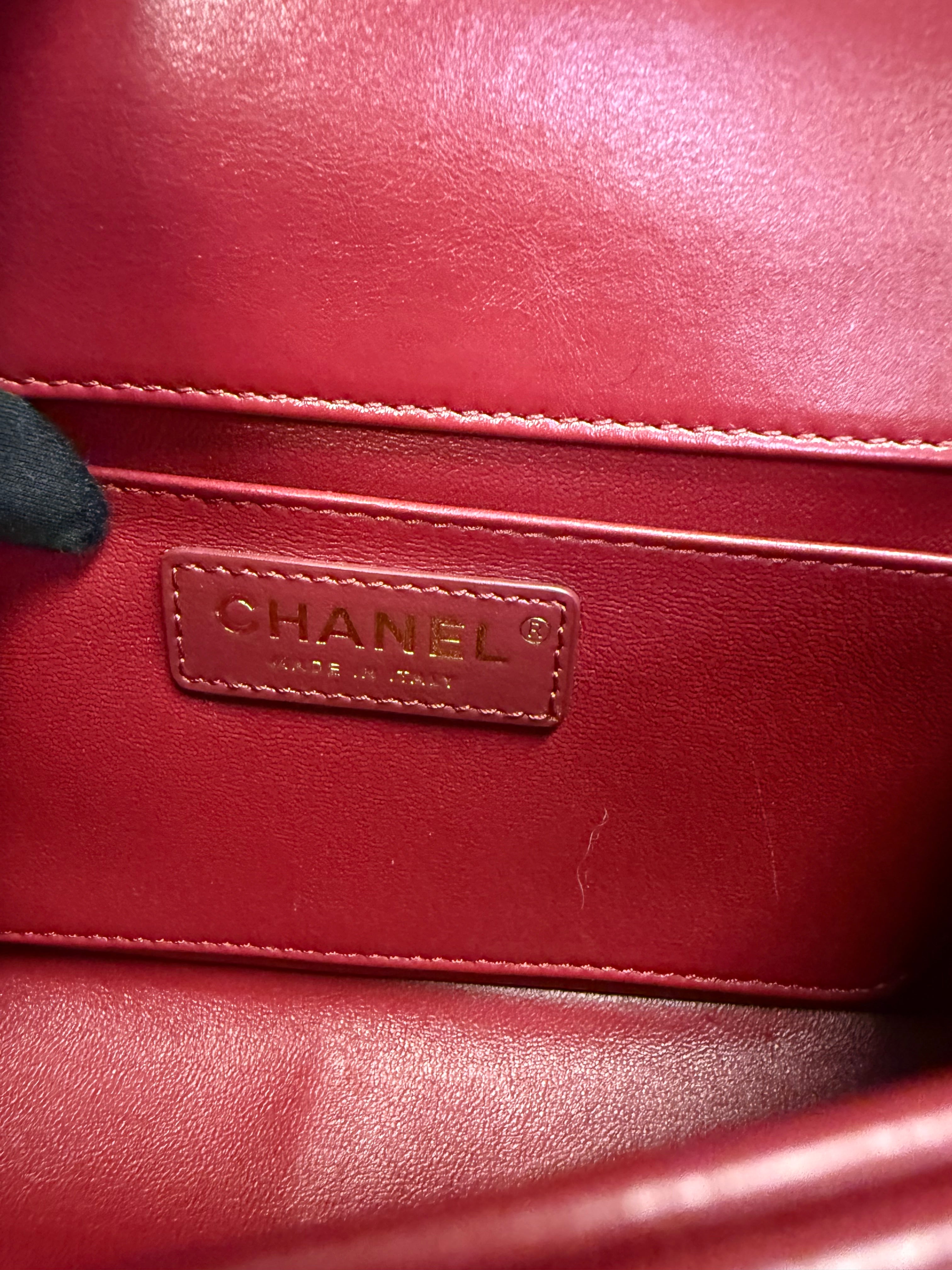 CHANEL 21A MEDIUM GOLD CRUSH FLAP BAG CALFSKIN BURGUNDY GHW 134887426
