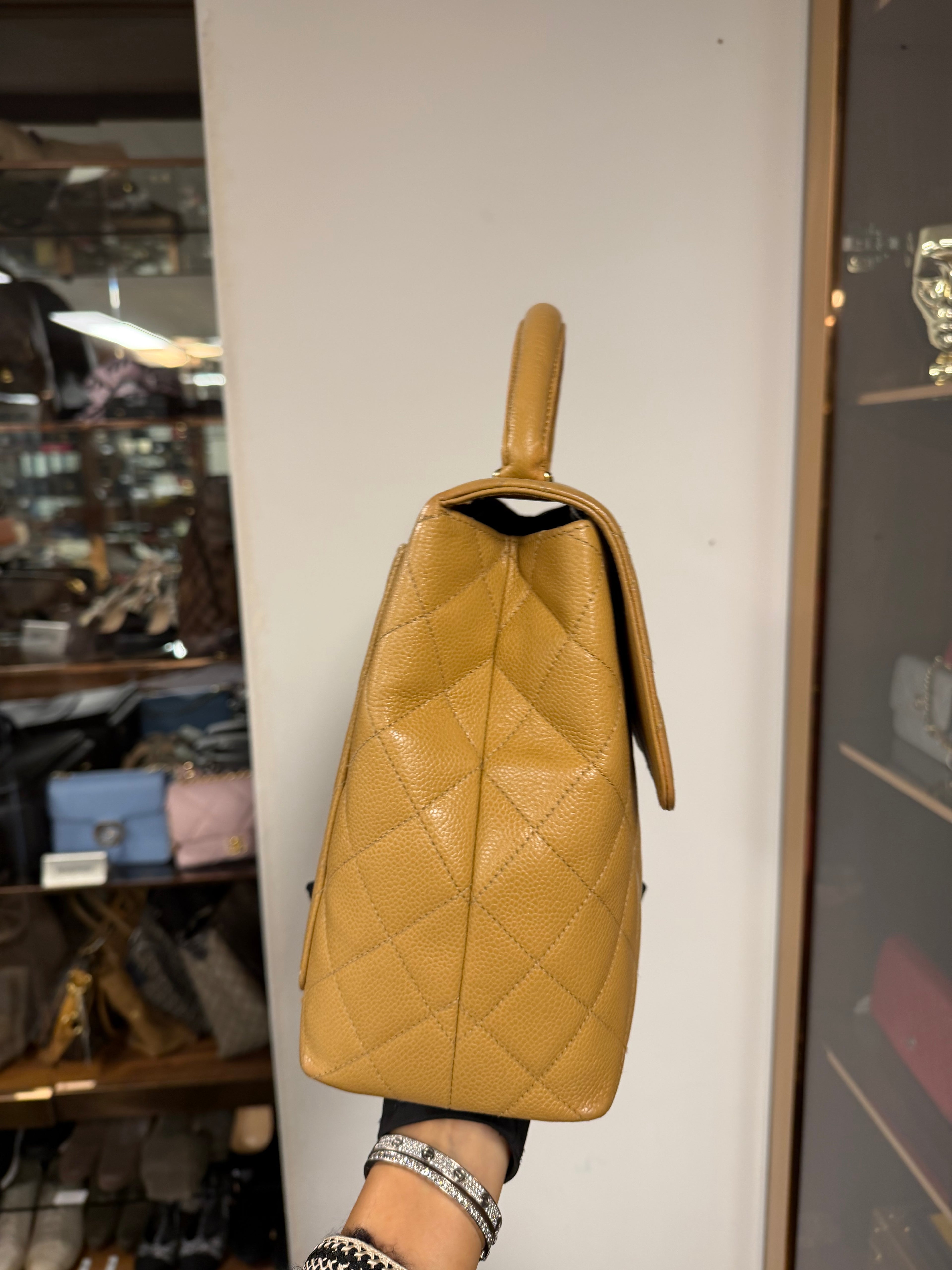 C C KELLY TOP HANDLE CAVIAR BEIGE GHW VINTAGE