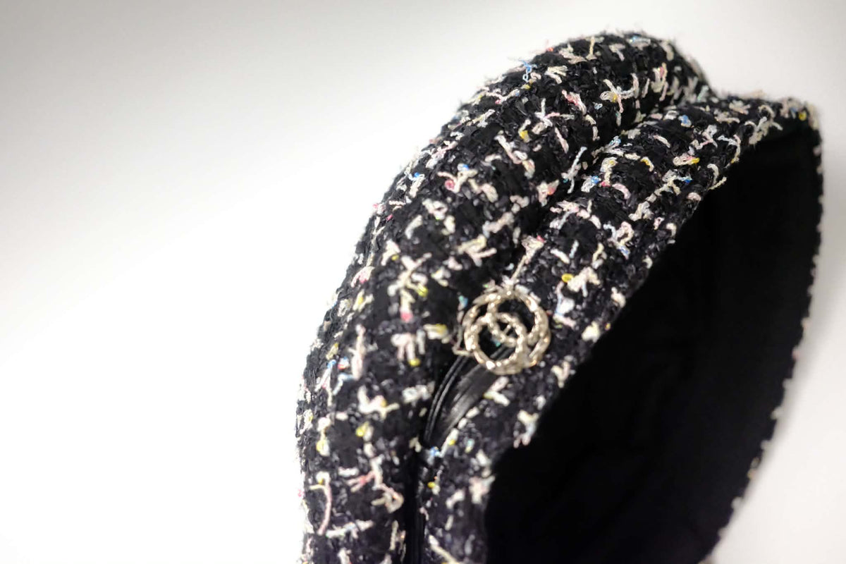 CHANEL TWEED NEWBOY CAP CC LOGO CRYSTAL SIZE M