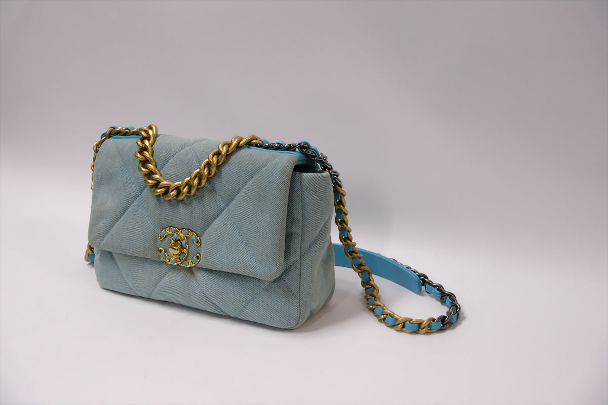 CHANEL C19 BLUE DENIM SMALL