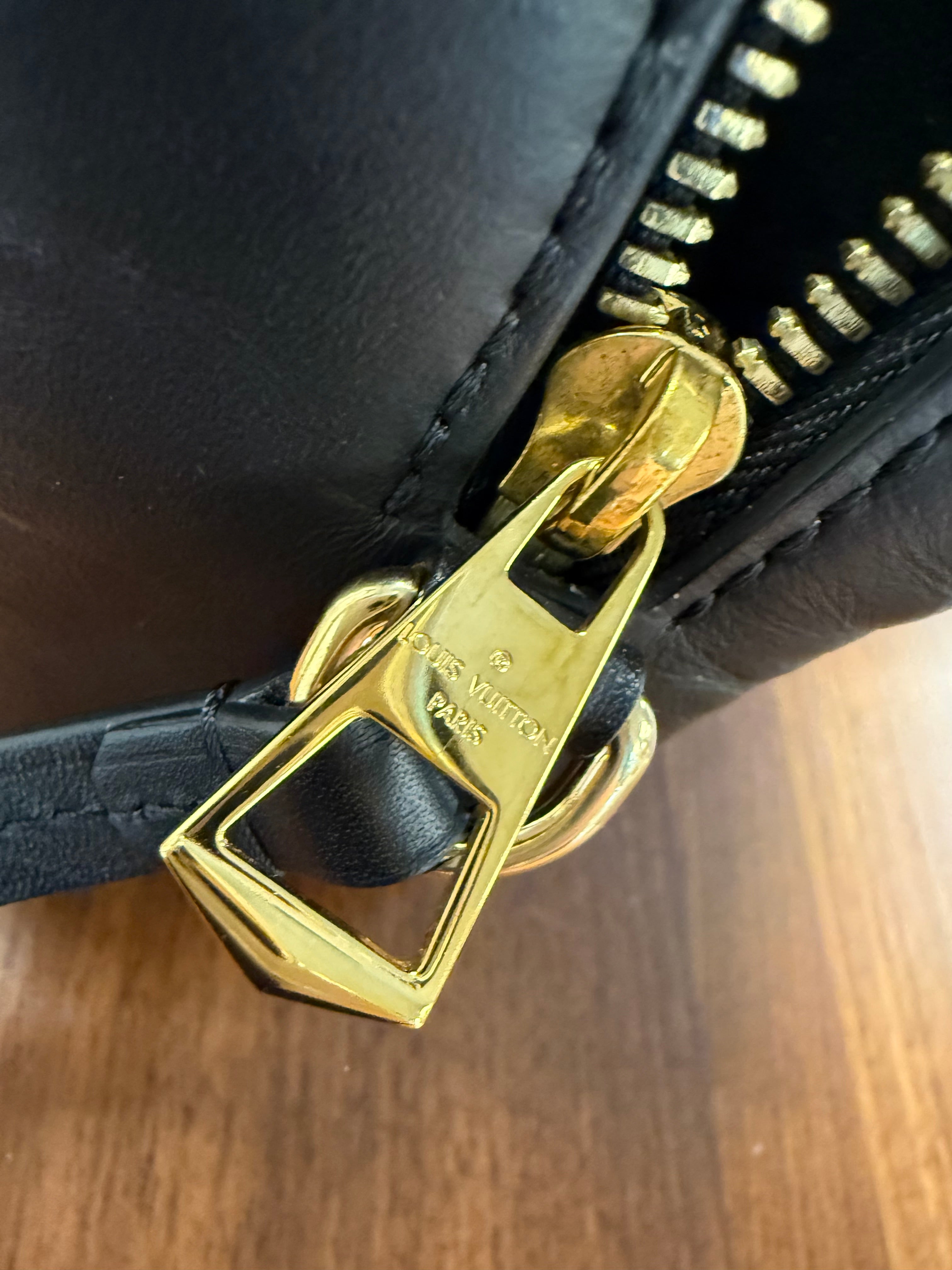 LOUIS VUITTON SAINTONGE MONOGRAM NOIR