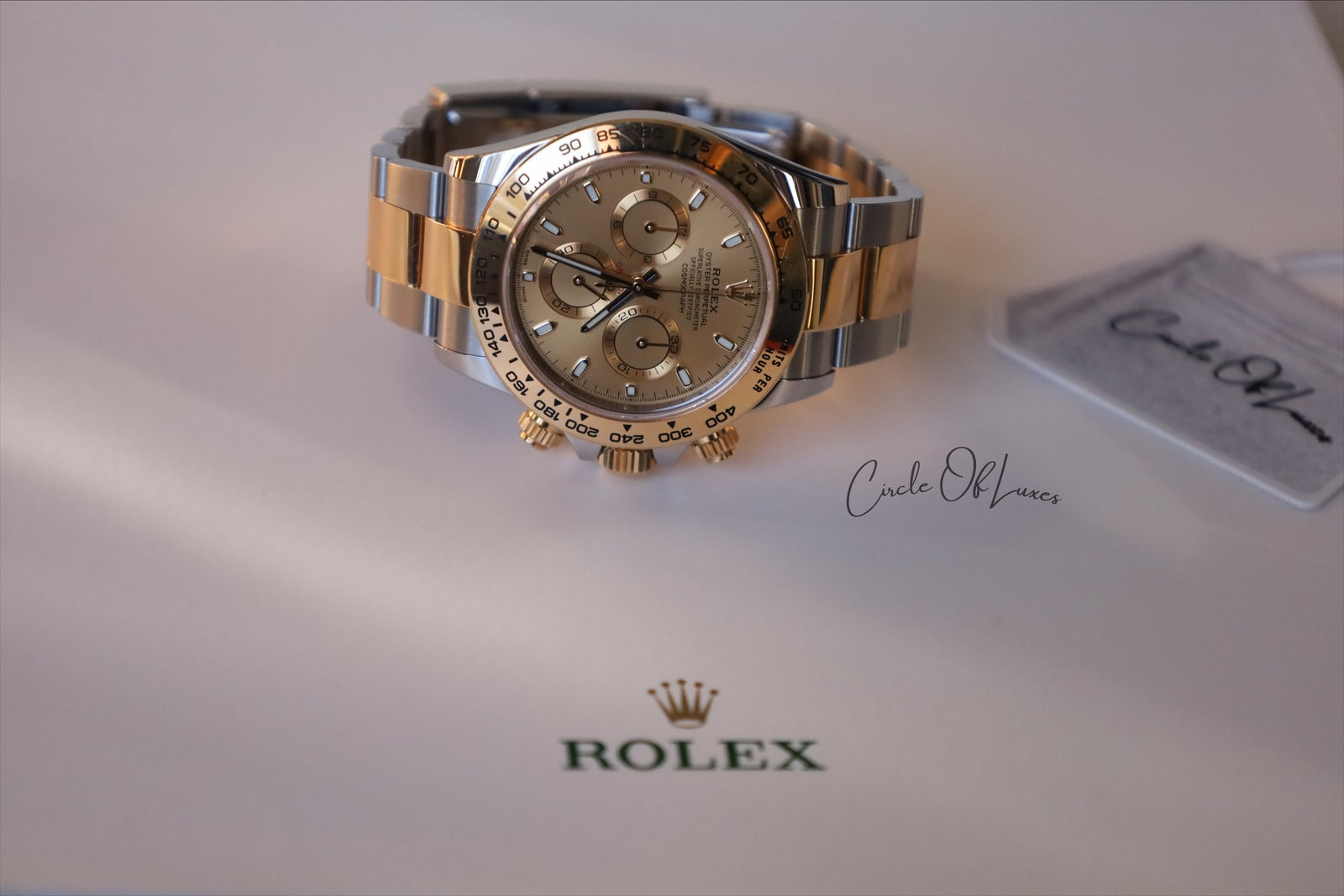 ROLEX OYSTER PERPETUAL COSMOGRAPH DAYTONA CHAMPAGNE DIAL
