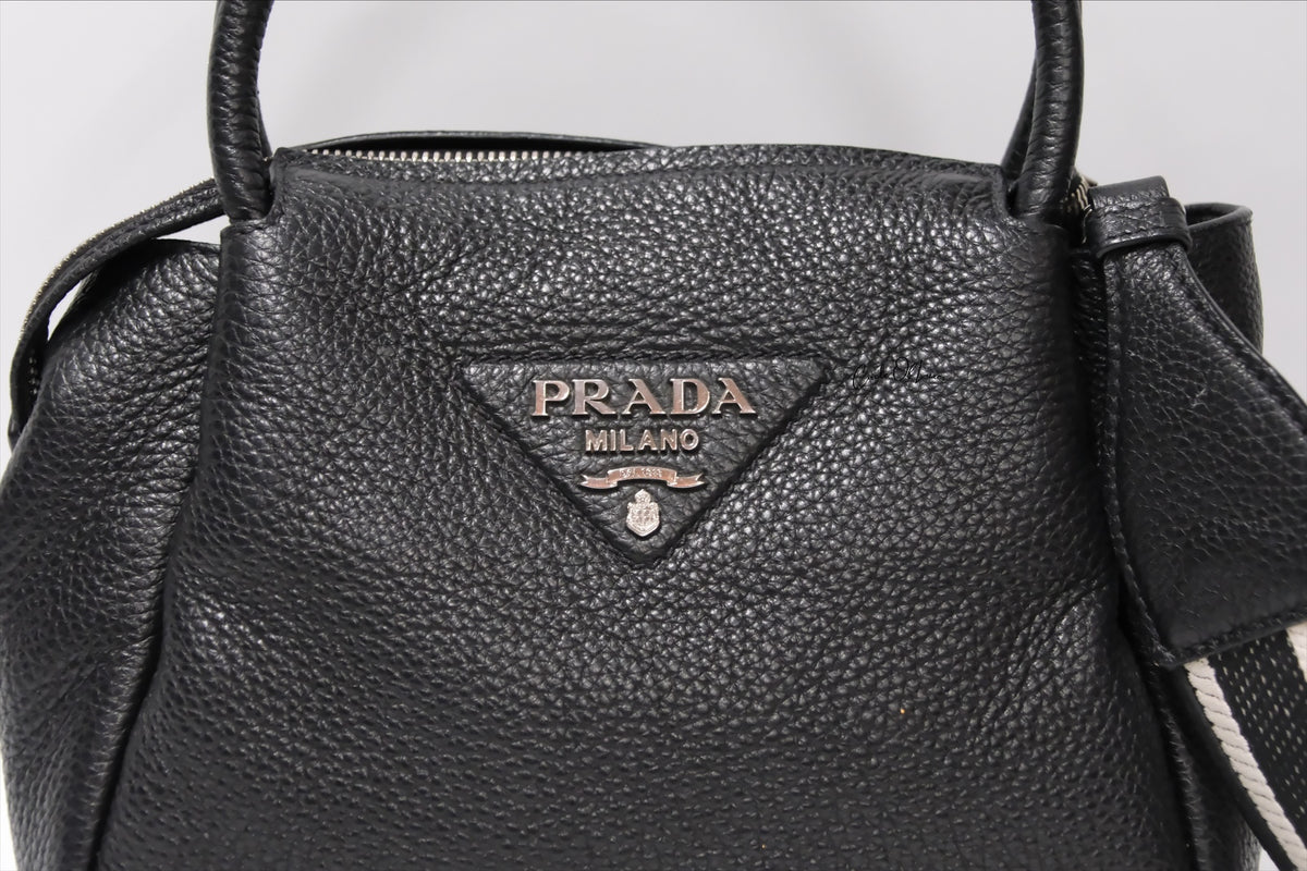PRADA SMALL LEATHER BAG SHW