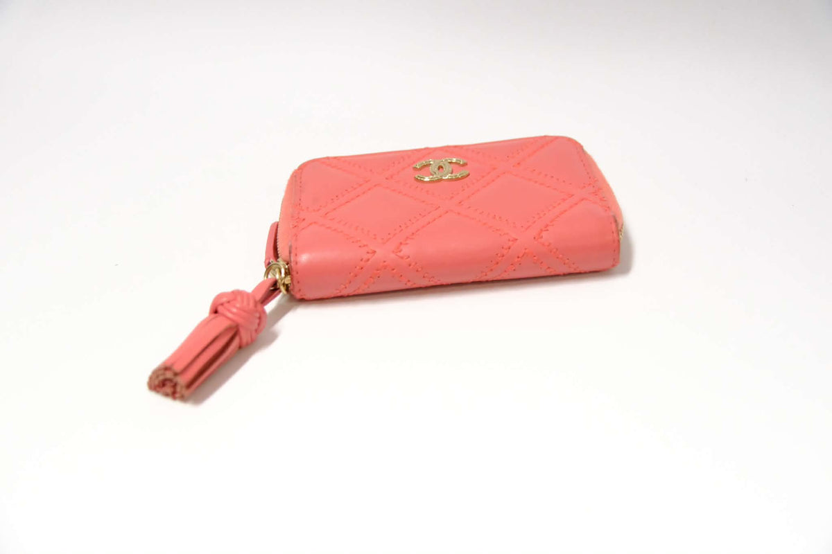 CHANEL QUILTED TASSEL ZIPPY COIN PURSE/WALLET