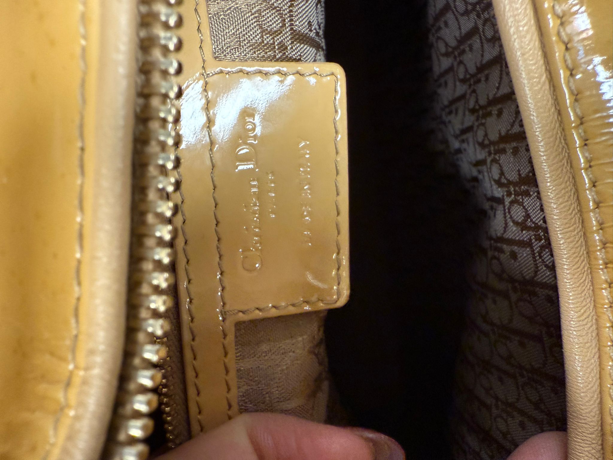 LADY DIOR LARGE YELLOW PATENT CANNAGE SHW