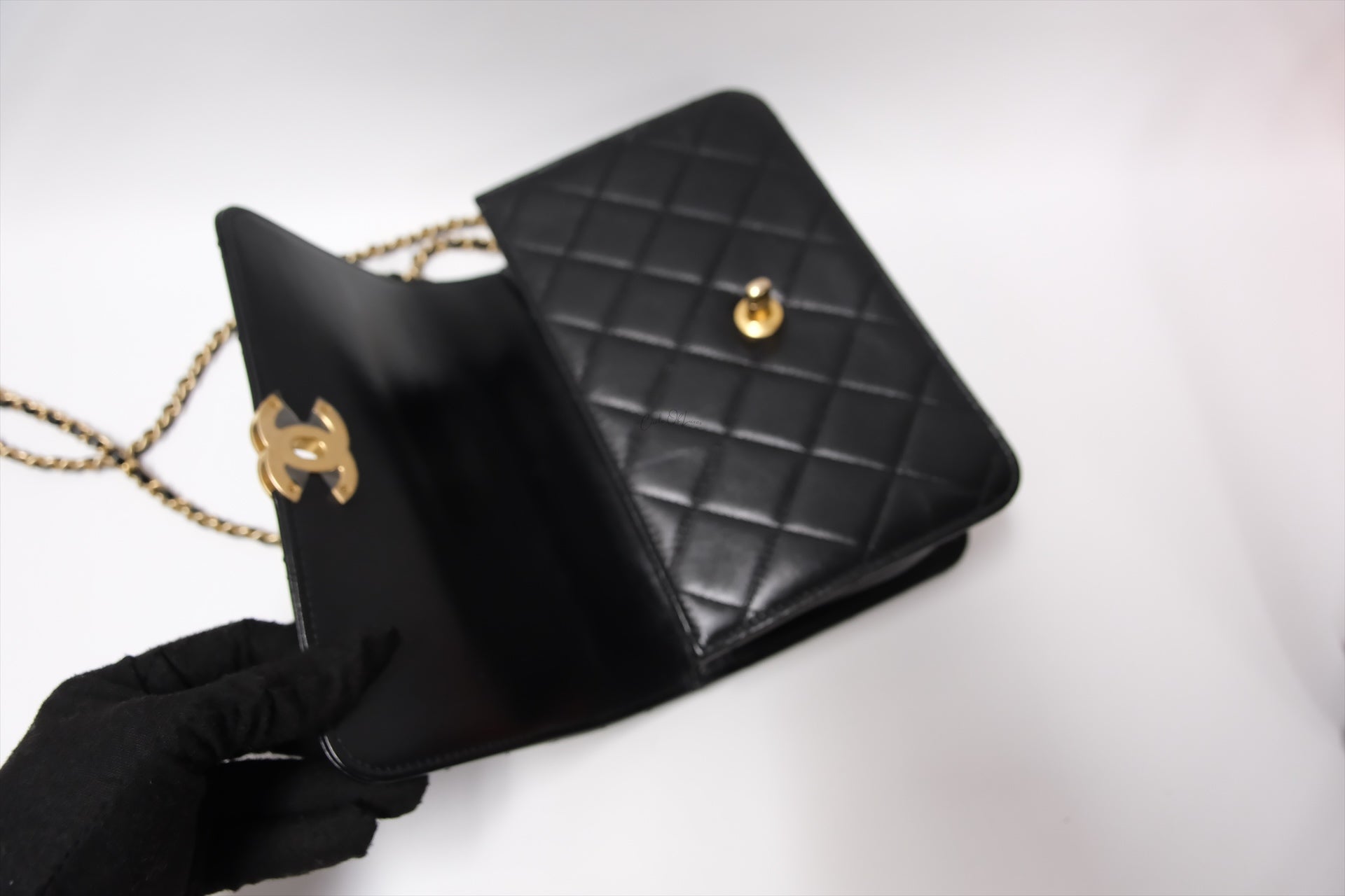 CHANEL GOLD CRUSH FLAP BAG BLACK CALFSKIN GHW