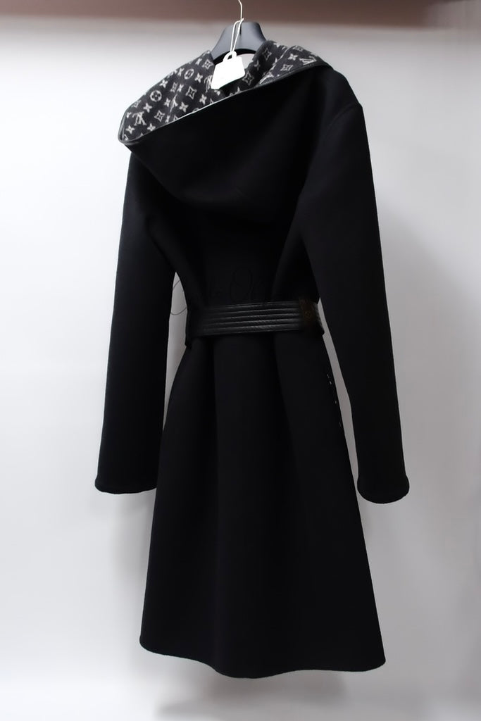 LOUIS VUITTON HOODED WRAP BLACK COAT SIZE 38