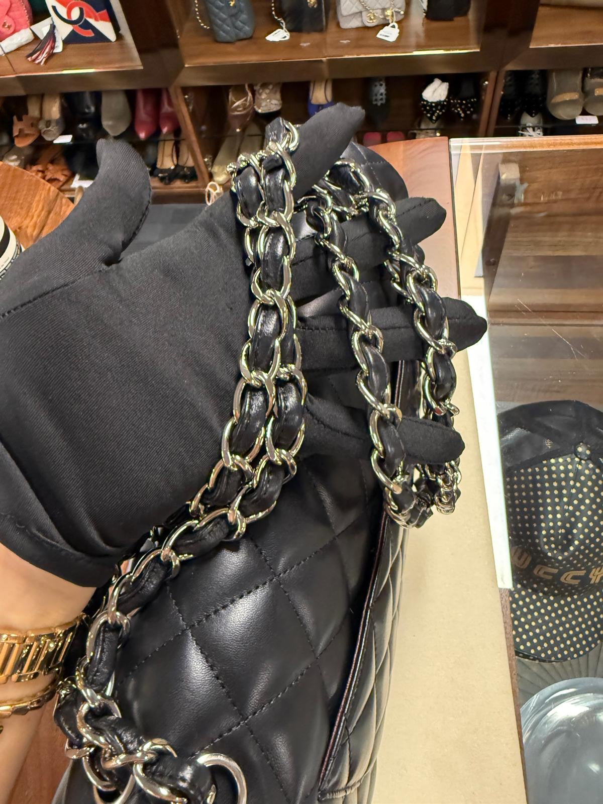 CHANEL JUMBO CLASSIC FLAP BLACK LAMSKIN SHW