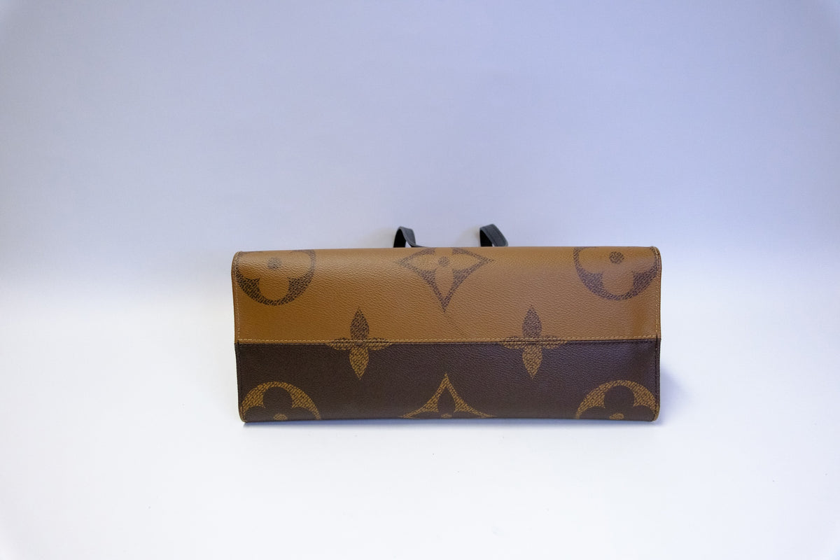 LOUIS VUITTON ON THE GO MM
