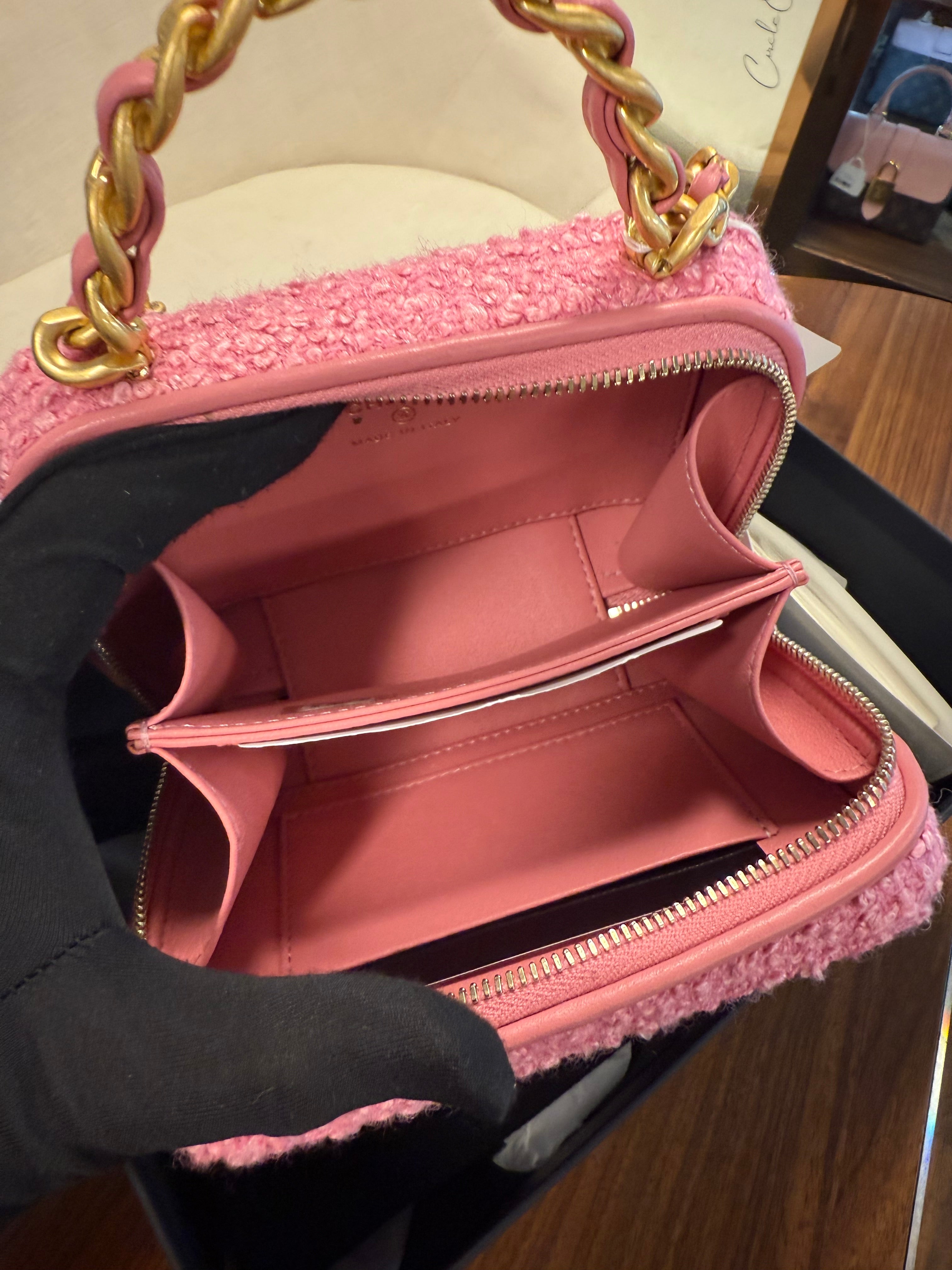 CHANEL TWEED QUILTED TOP HANDLE MINI VANITY CASE IN PINK