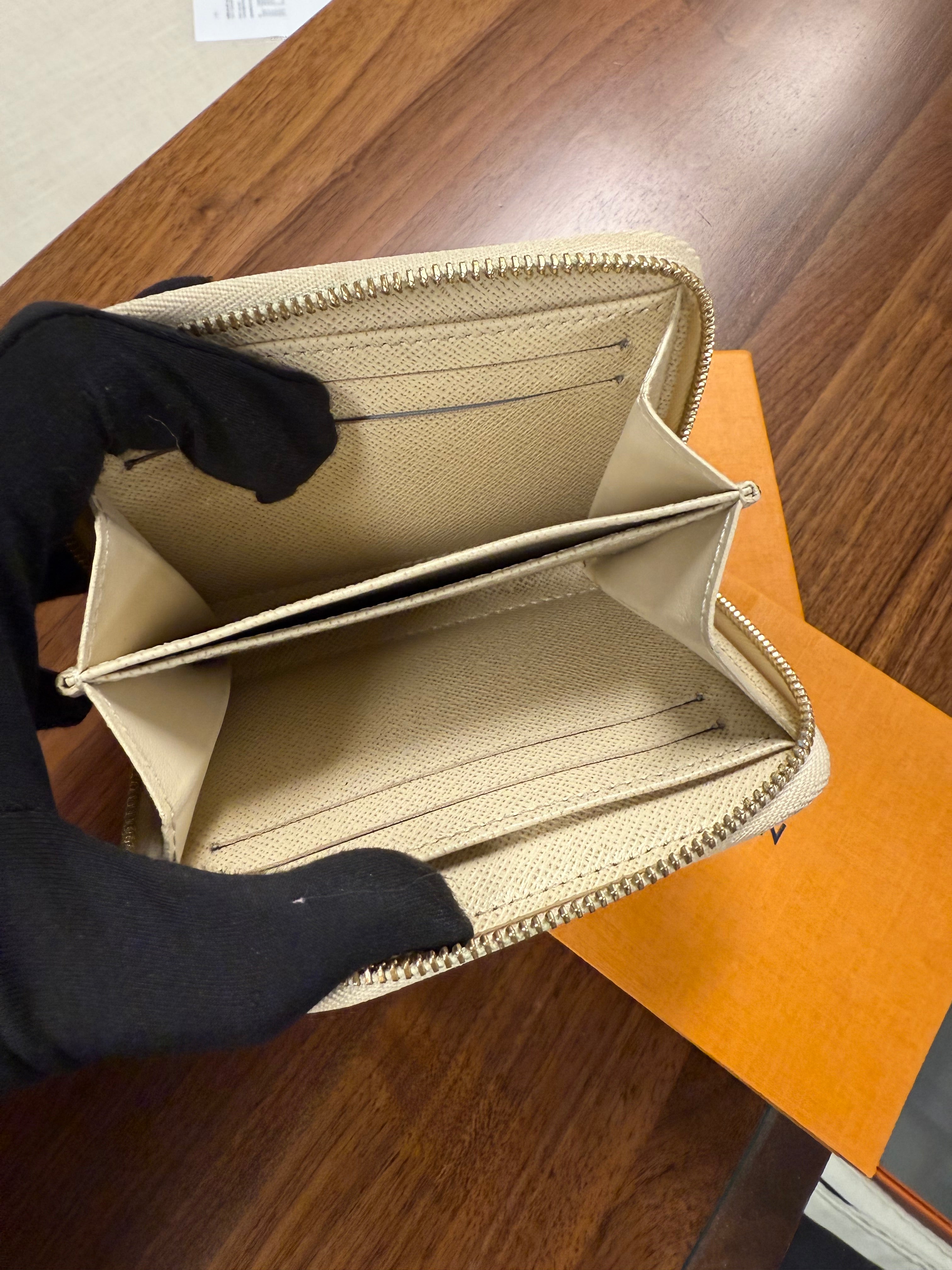 LOUIS VUITTON ZIPPY COIN PURSE DAMIER AZUR