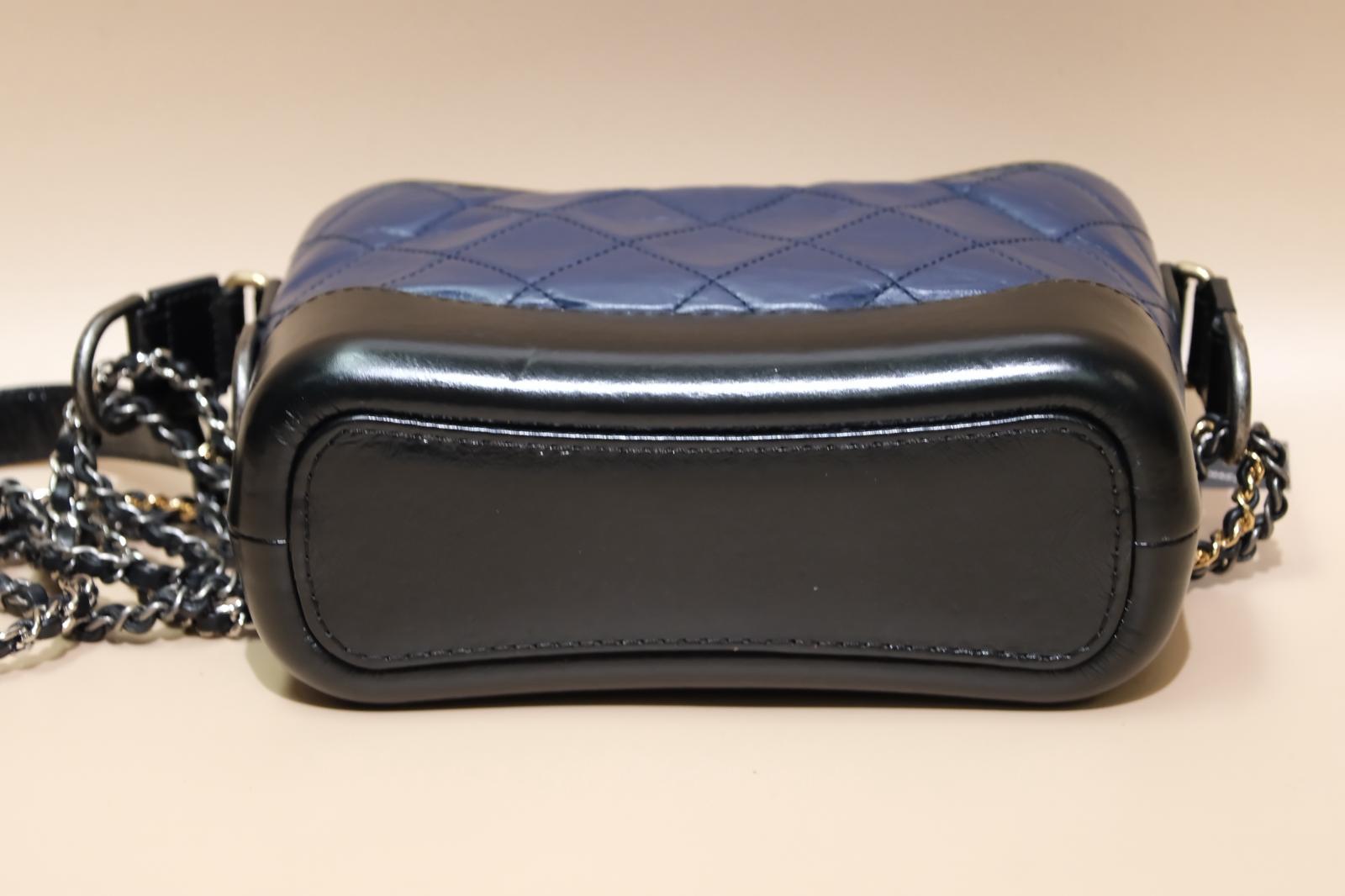 CHANEL SMALL GABRIELLE NAVY/BLACK CALFSKIN MIXED HARDWARE