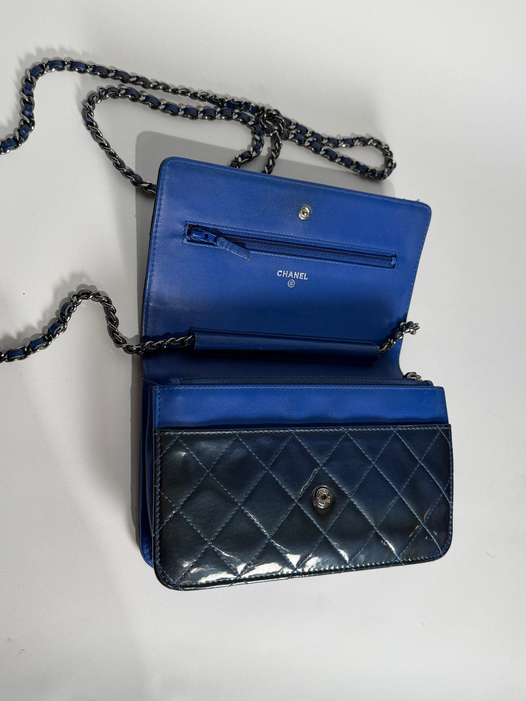 CHANEL WALLET ON CHAIN BLUE /GREEN PATTERN SHW
