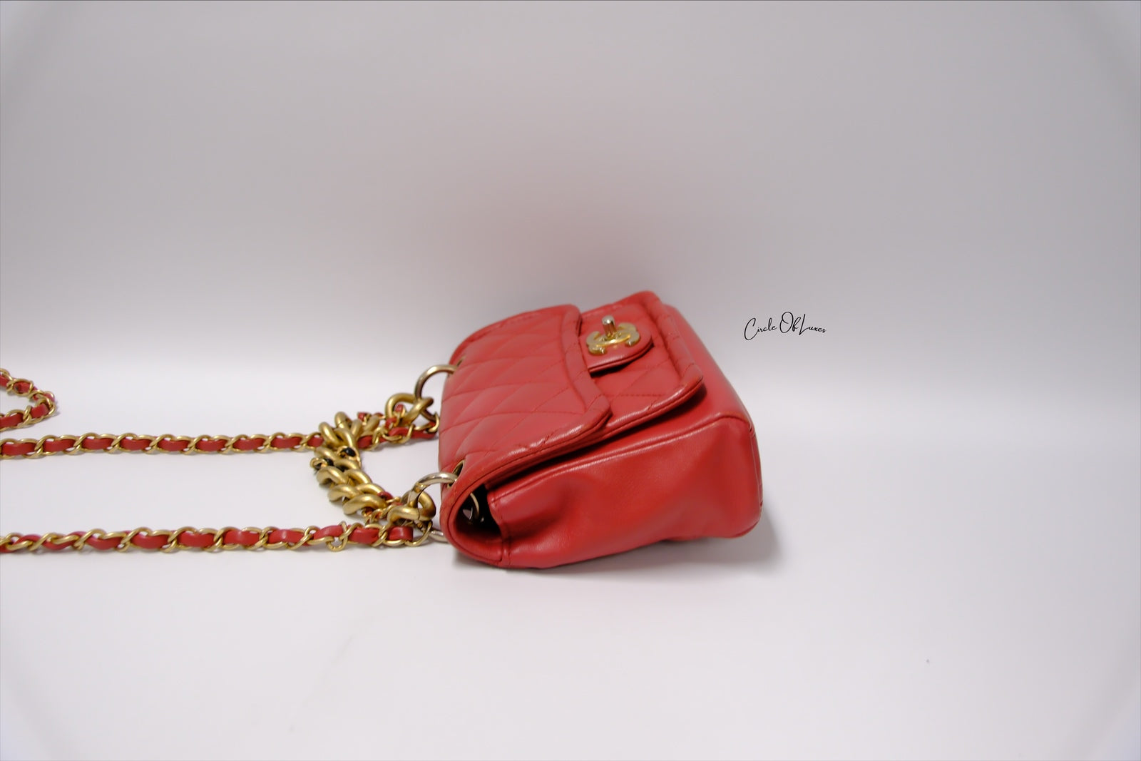 CHANEL CHAIN LINKED CC FLAP LAMSKIN RED GAHW