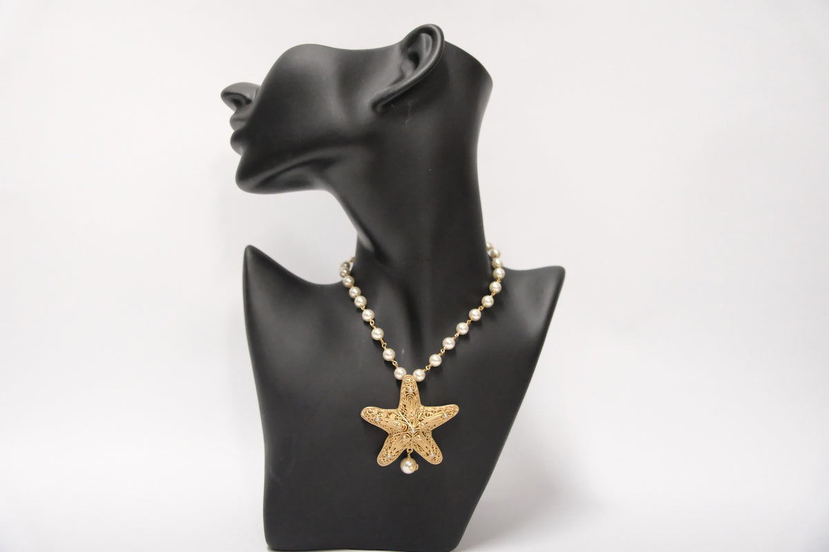 DIOR STARFISH FAUX PEARL NECKLACE
