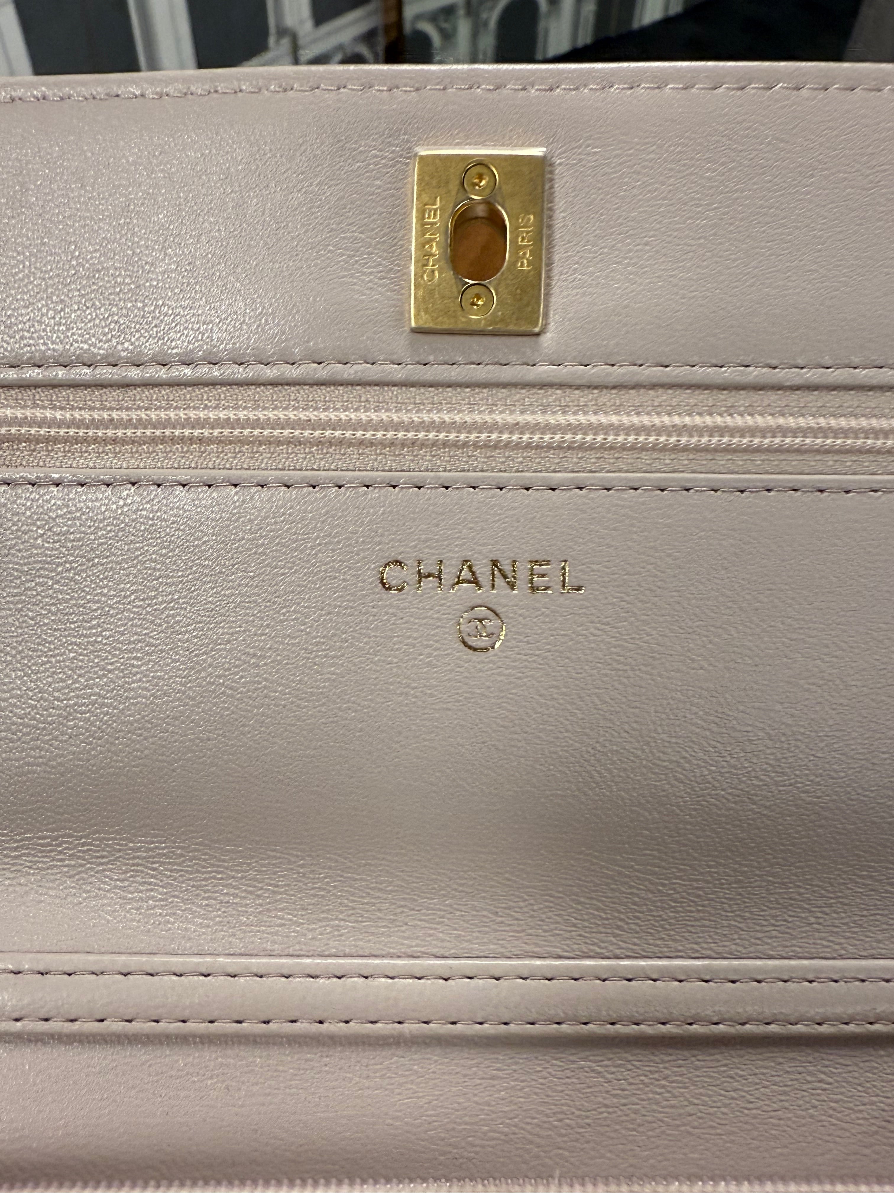 CHANEL WALLET ON CHAIN LILAC LAMBSKIN GBHW