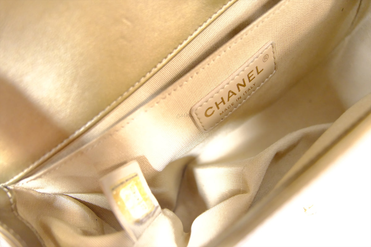 CHANEL OLD MEDIUM GOLD PATTERN GHW