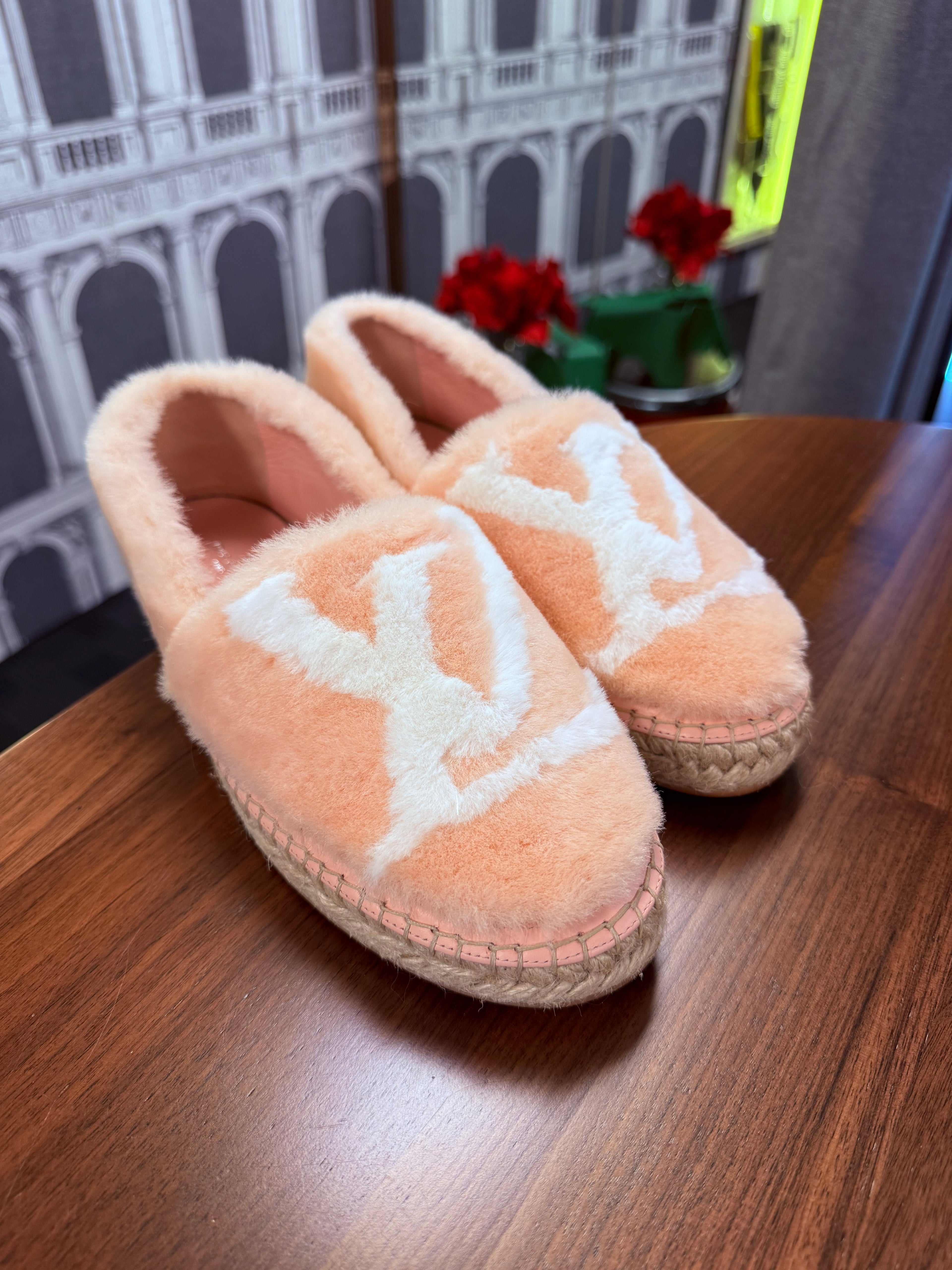 LOUIS VUITTON SEASHORE ESPADRILLES SIZE 38 PINK