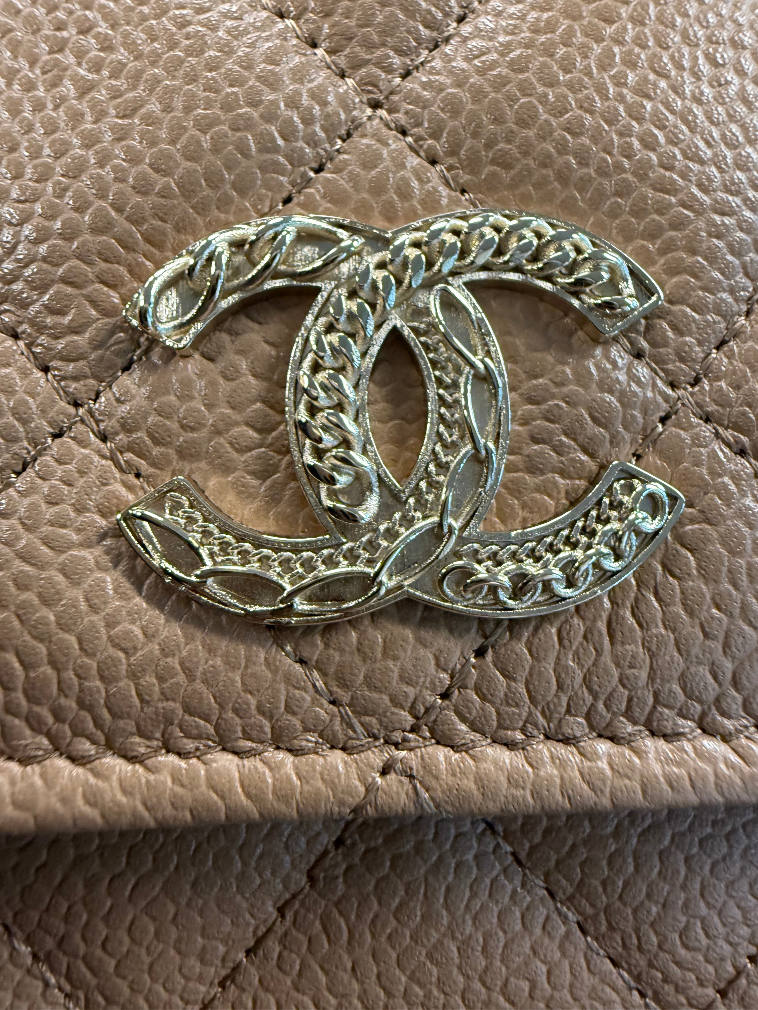 CHANEL WOC BEIGE LIMITED EIDTON CAVIAR GHW