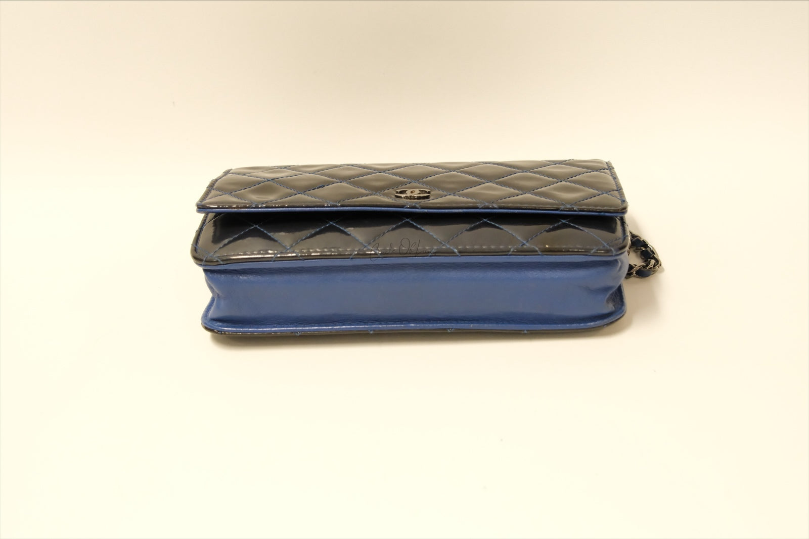 CHANEL BLUE PATENT BLUE WALLET ON CHAIN SHW