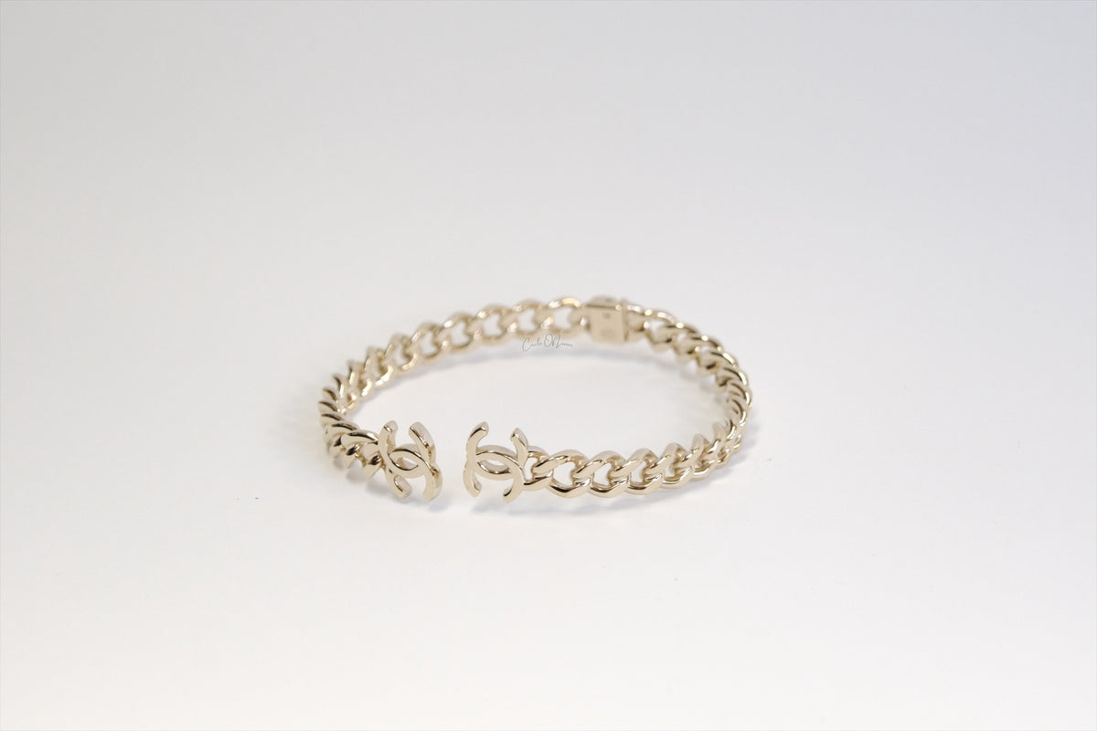 CHANEL CHOCKER