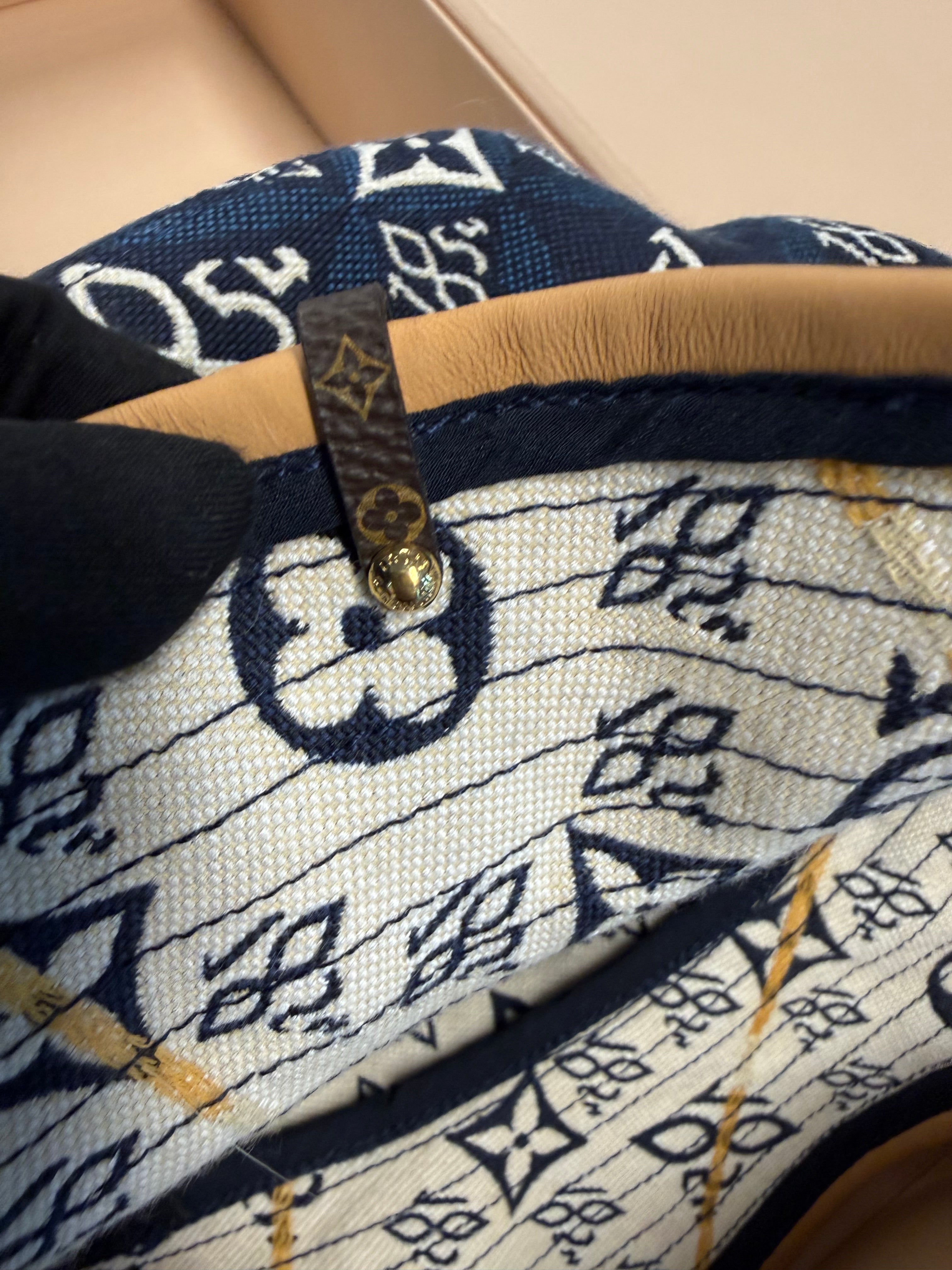 LOUIS VUITTON SIZE S HAT BLUE SINCE 1854