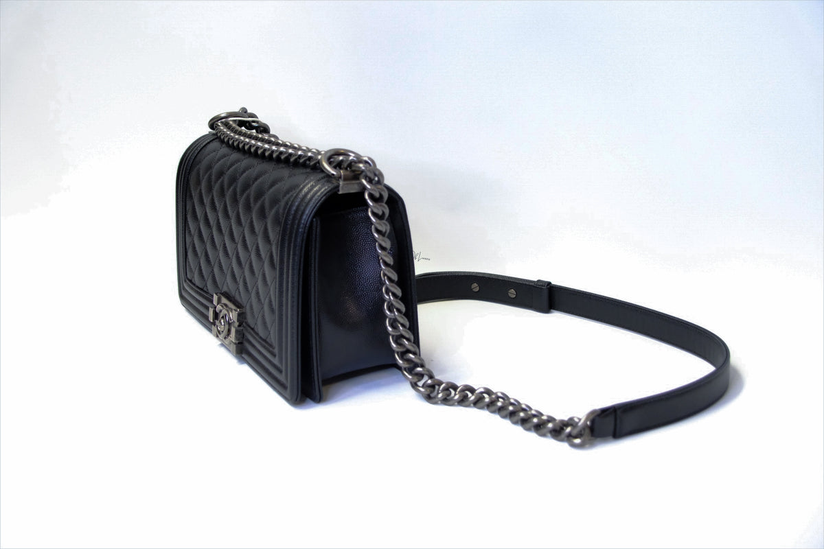 CHANEL OLD MEDIUM BOY CAVIAR RHW