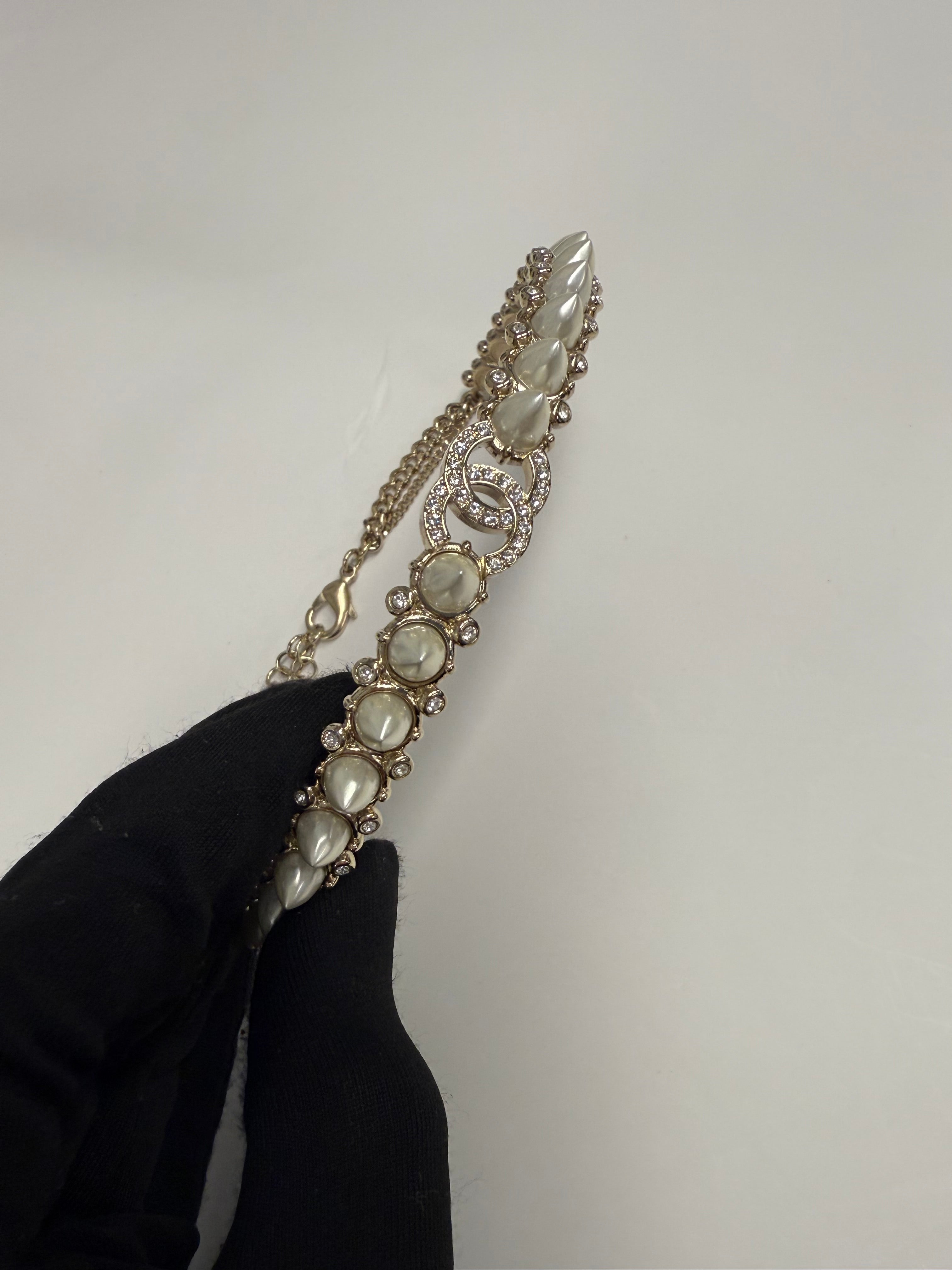 CHANEL COCO MARK A22C CHOKER  PEARL CHAMPAGNE GOLD