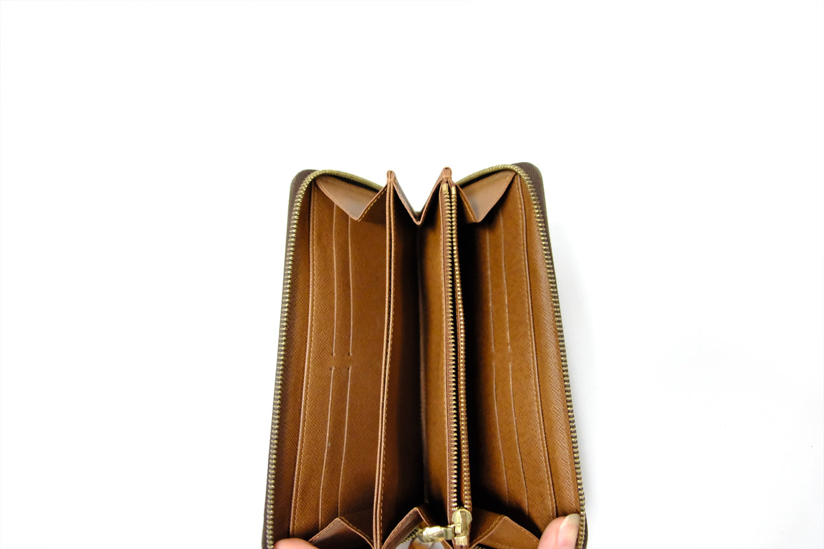 LOUIS VUITTON LONG ZIPPY WALLET MONOGRAM