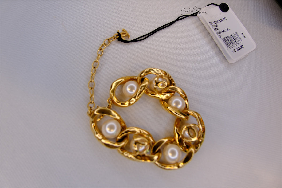 CHANEL PEARL BRACELET GHW
