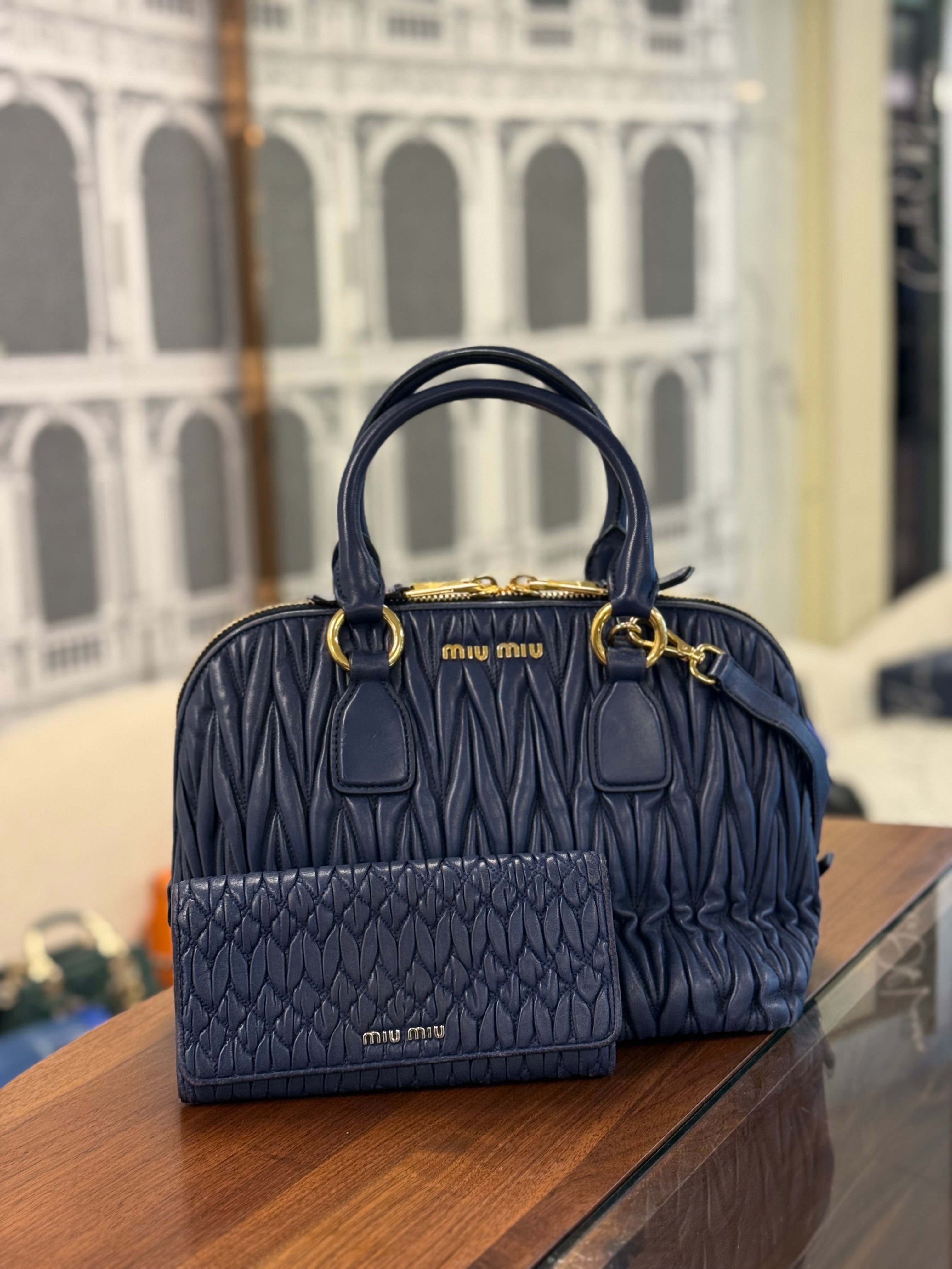 MIU MIU MATALASSE BLUE LEATHER BAG W WALLET