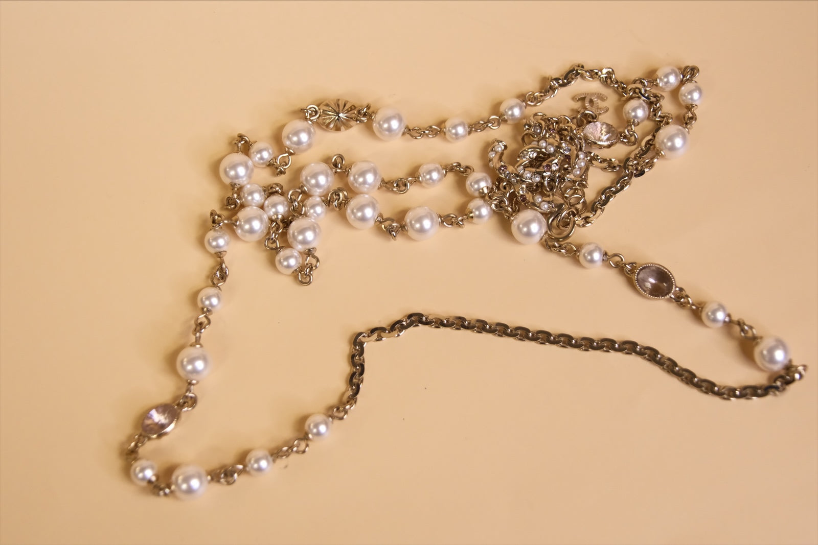CHANEL LONG PEARL NECKLACE