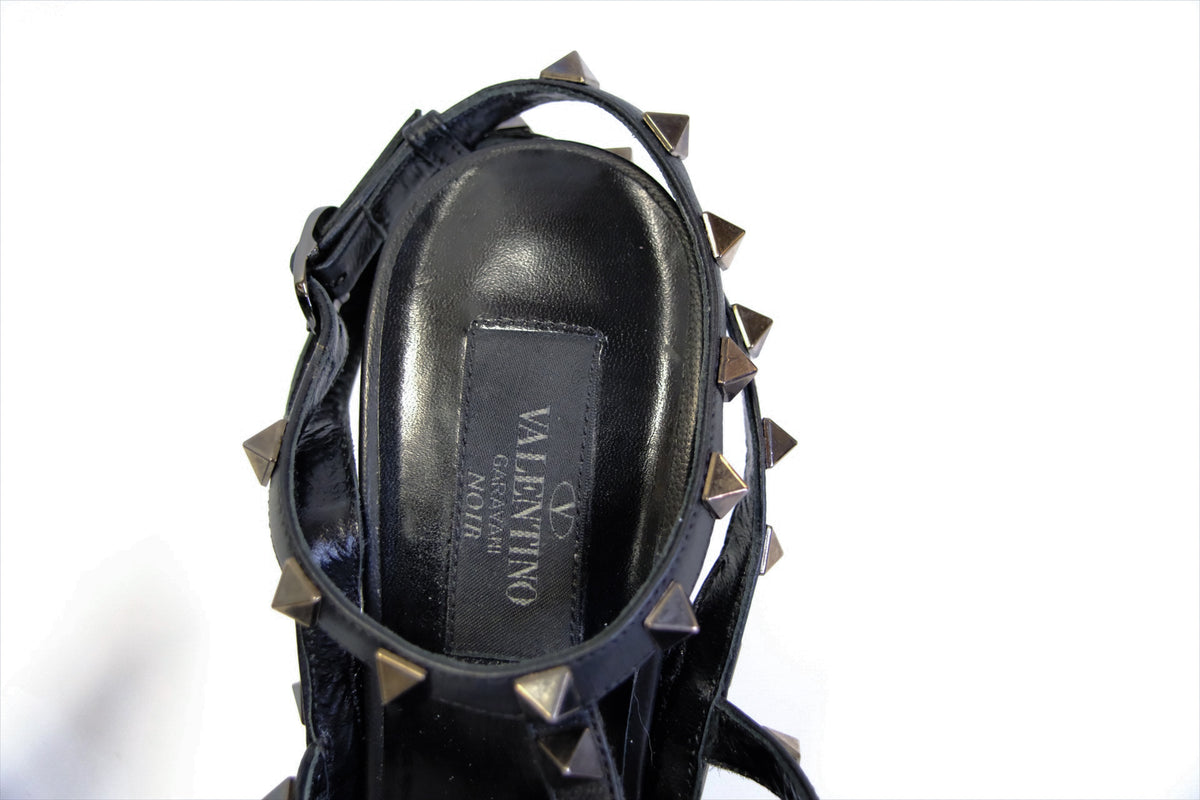VALENTINO GARAVANI ROCKSTUD ANKLE STRAP PUMP SIZE 38.5