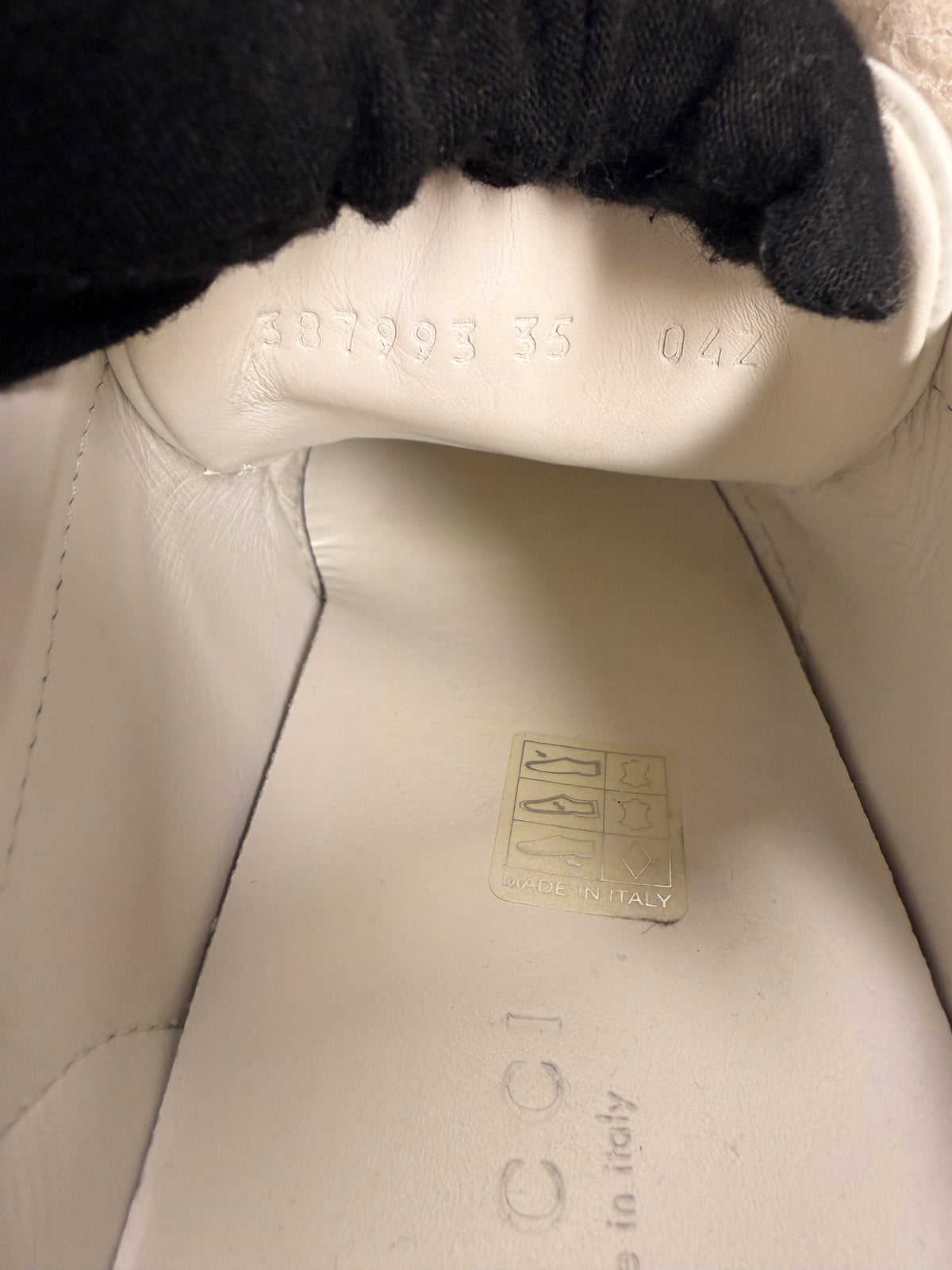 GUCCI SNEAKER SIZE 35
