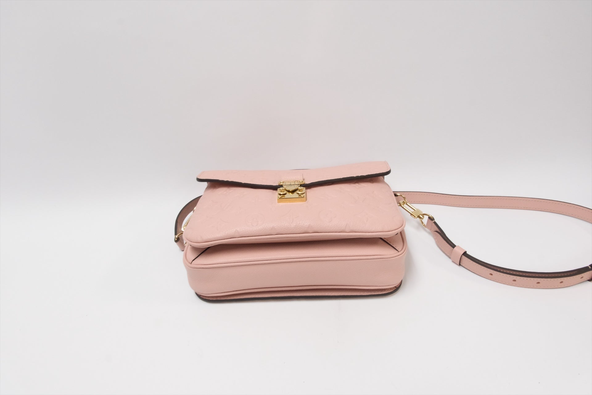 LOUIS VUITTON POCHETTE METIS EMPREINTE ROSE