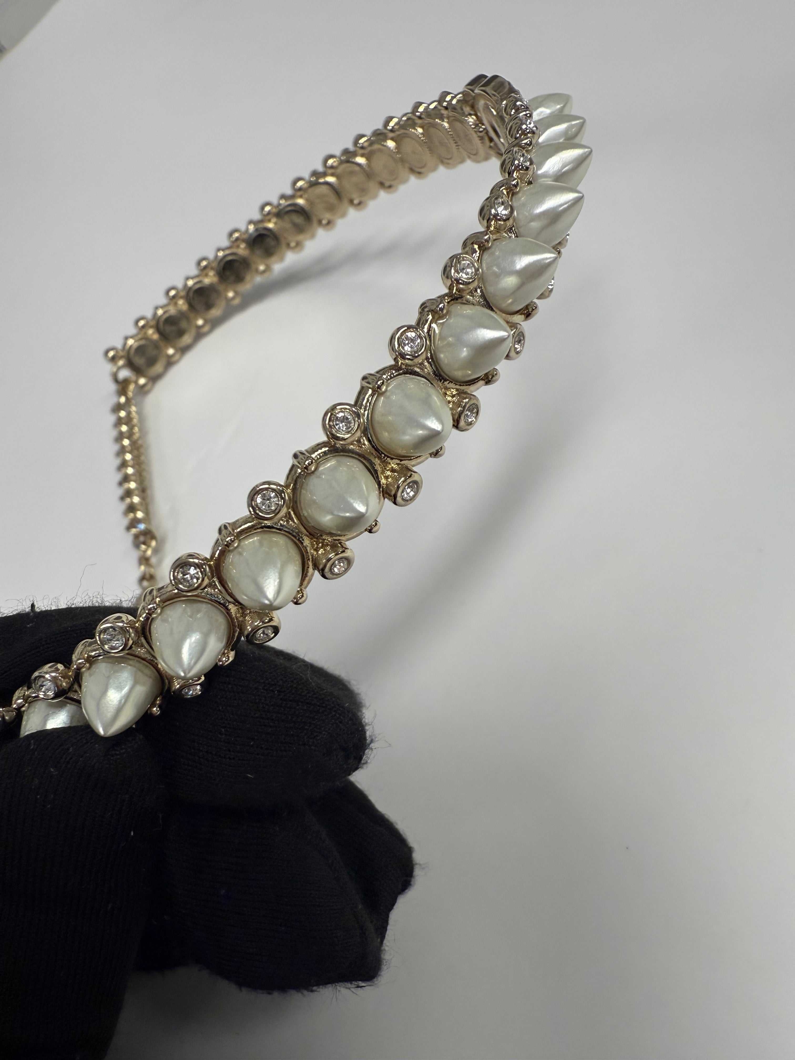 CHANEL COCO MARK A22C CHOKER  PEARL CHAMPAGNE GOLD