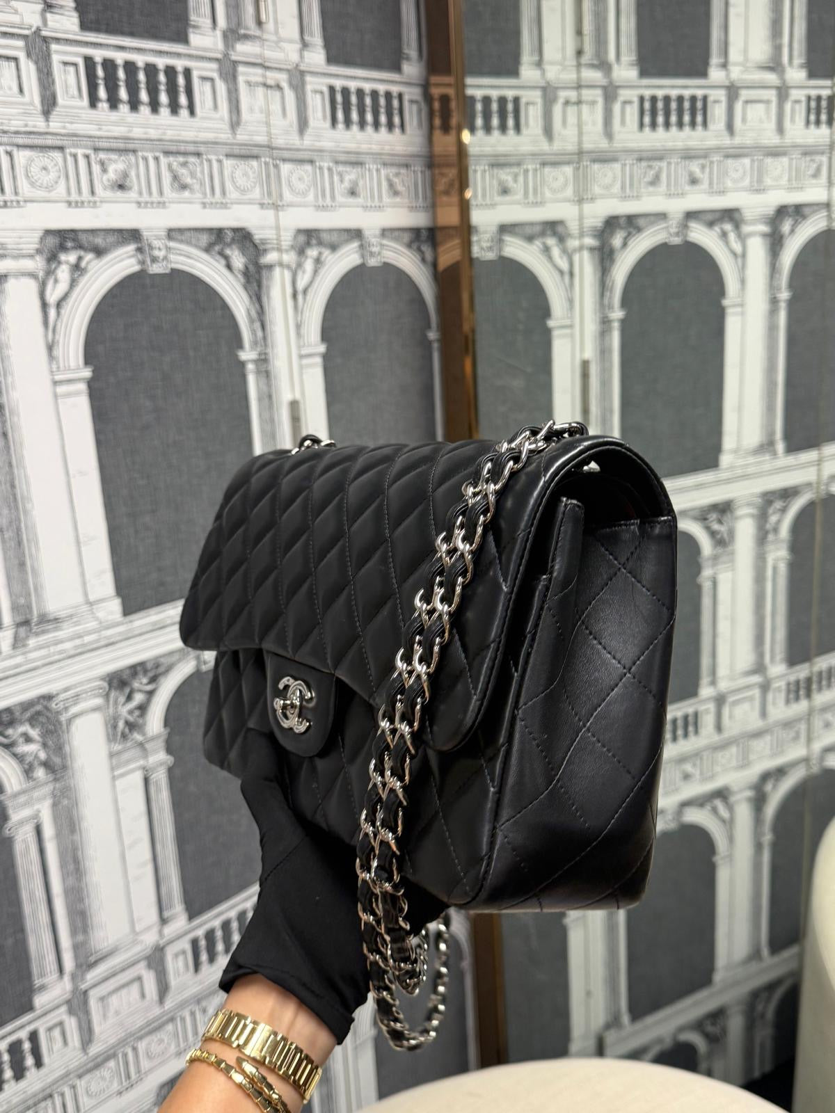 CHANEL JUMBO CLASSIC FLAP BLACK LAMSKIN SHW
