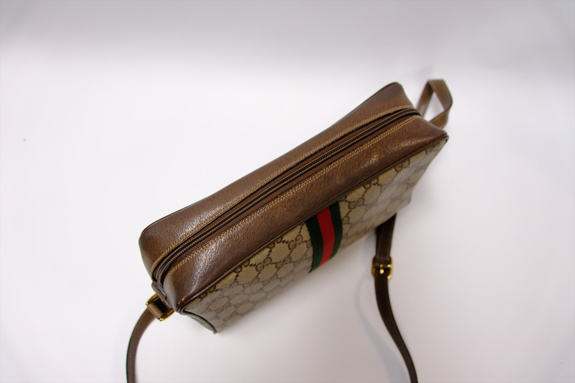 GUCCI VINTAGE CAMERA CANVAS BAG
