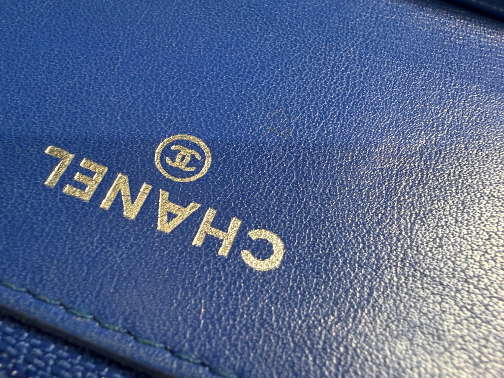 CHANEL WALLET ON CHAIN BLUE /GREEN PATTERN SHW