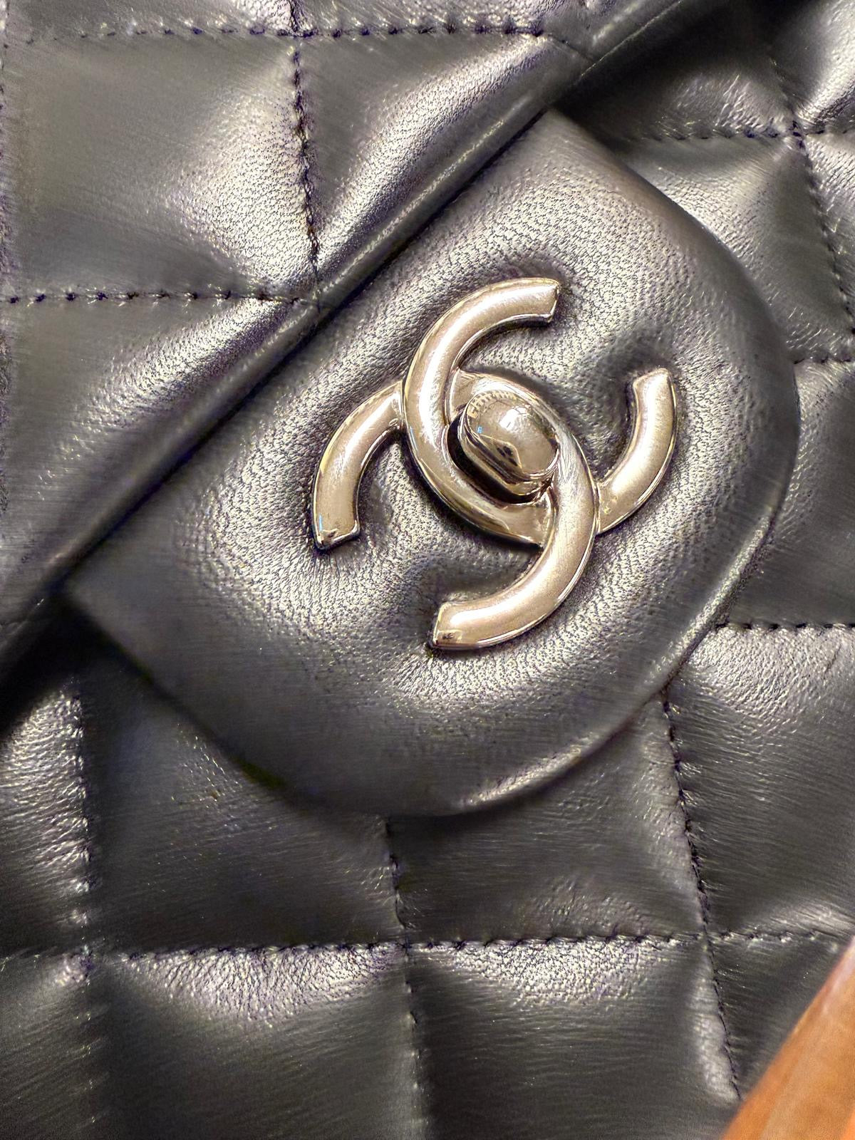 CHANEL JUMBO CLASSIC FLAP BLACK LAMSKIN SHW