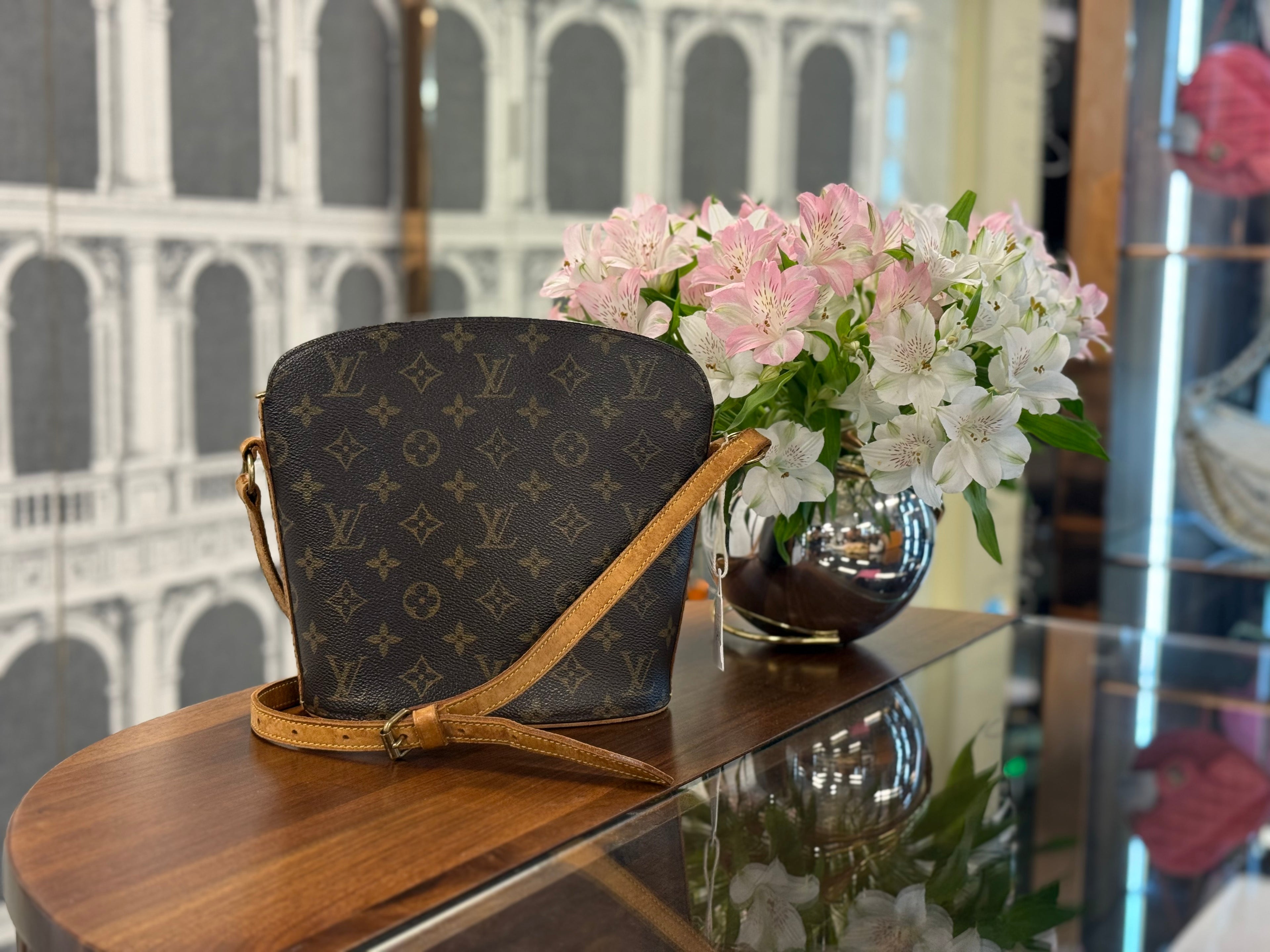 LOUIS VUITTON VINTAGE DROUOT MONOGRAM CROSSBODY BAG