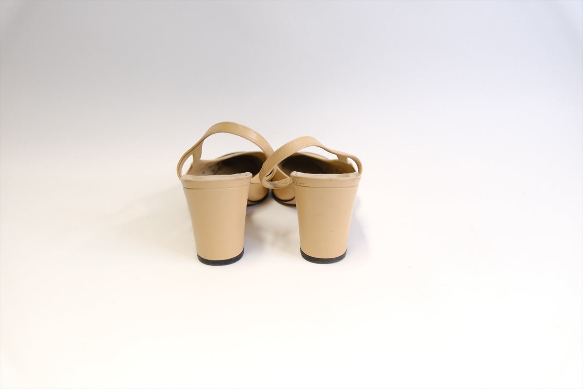 CHANEL SLINGBACK  37 1/2 C