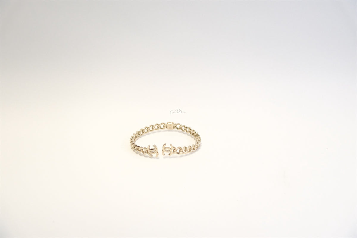 CHANEL CHOCKER