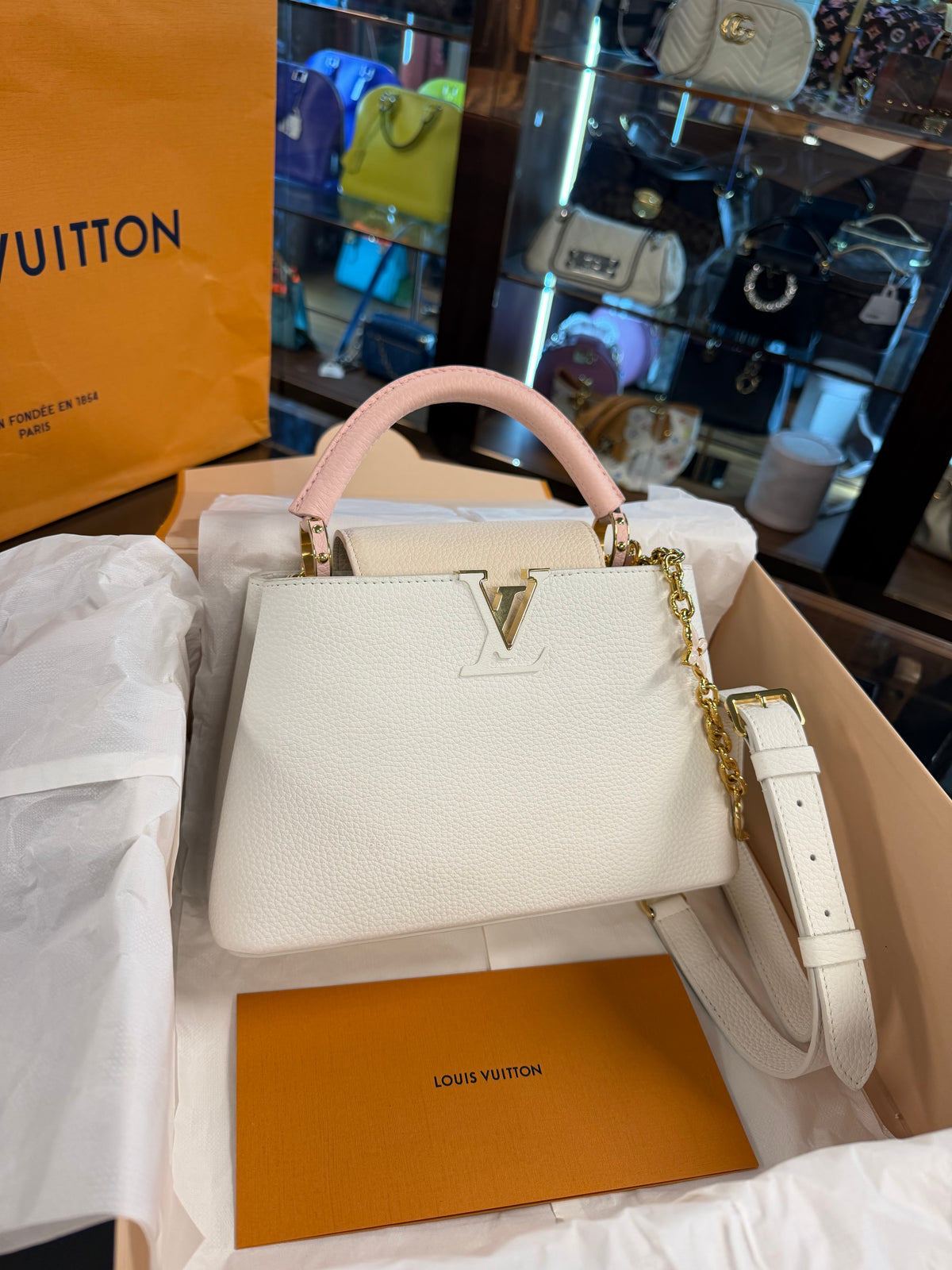 LOUIS VUITTON CAPUCINES  BB