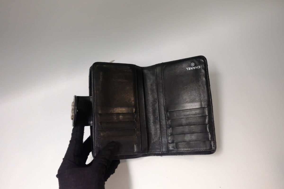 CHANEL QUILTED PATENT MEDIUM FLAP FRENCH WALLET
