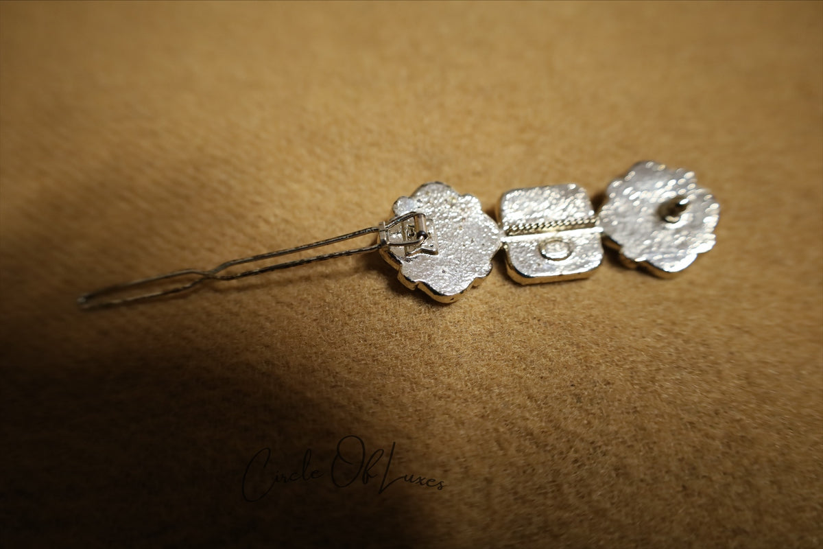 CHANEL HAIR CLIP