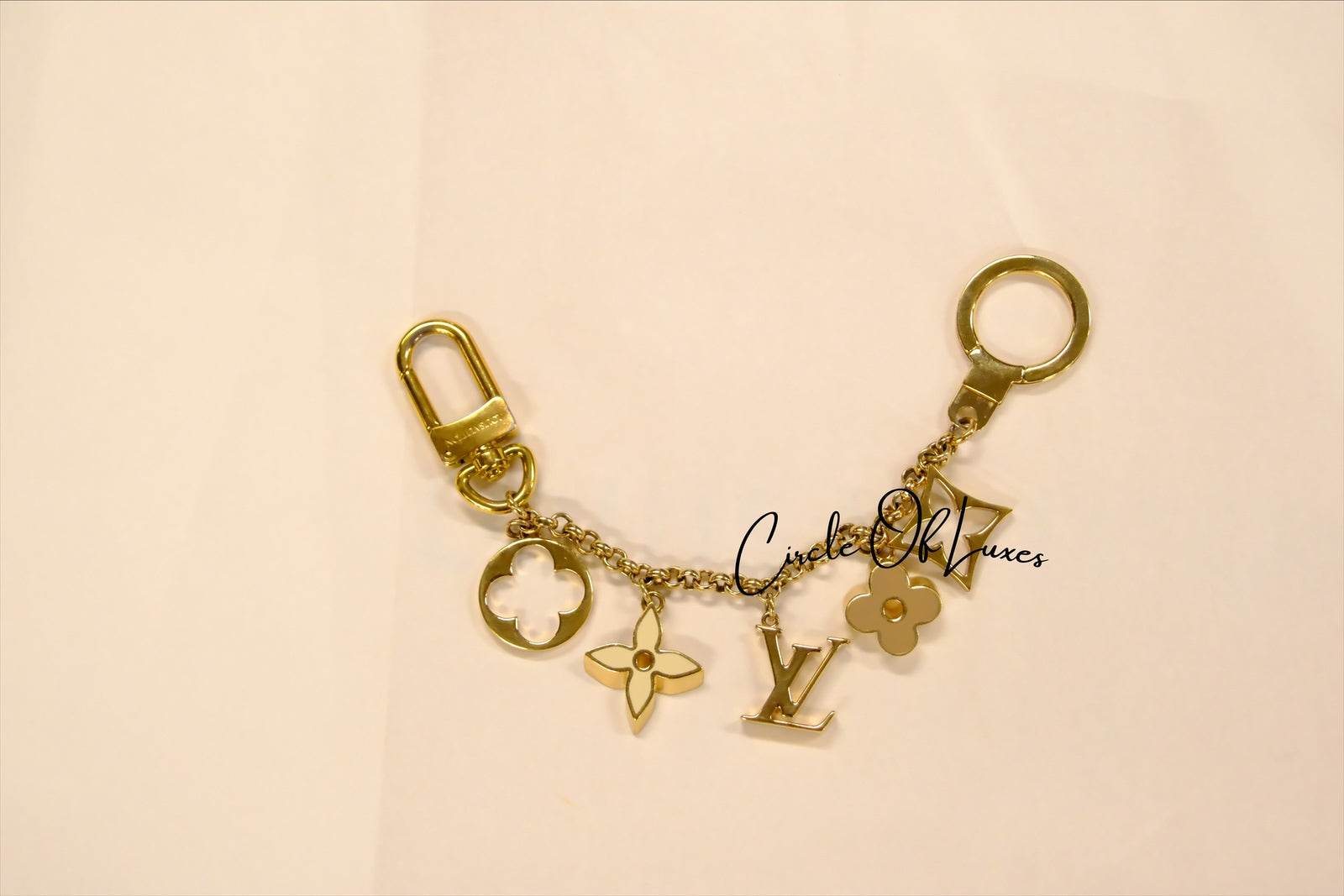 LOUIS VUITTON Fleur de Monogram Bag Charm Chain