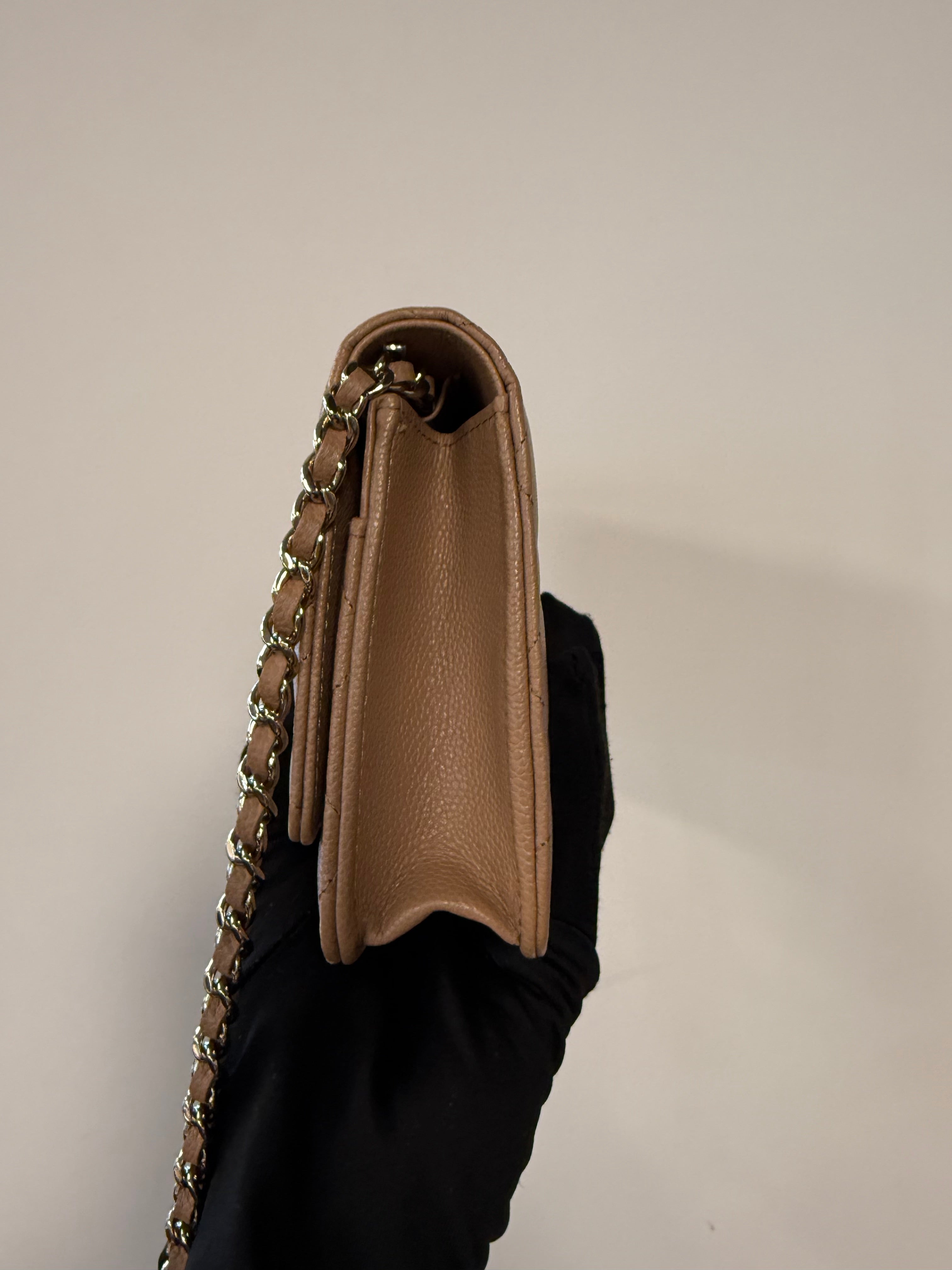 CHANEL WOC BEIGE LIMITED EIDTON CAVIAR GHW