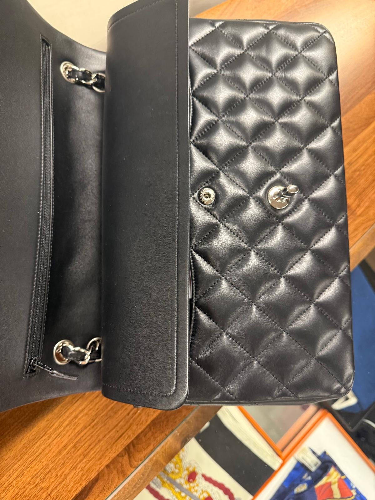 CHANEL JUMBO CLASSIC FLAP BLACK LAMSKIN SHW